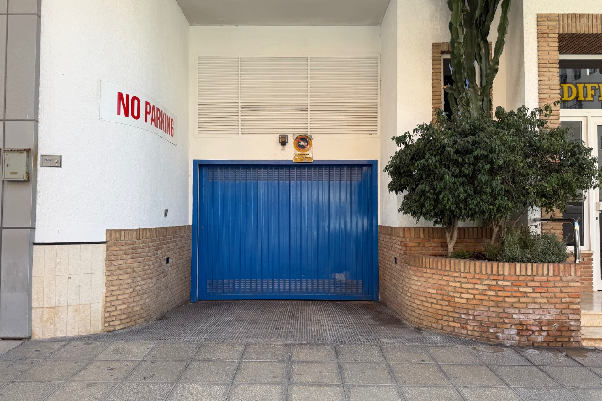 Bestaande woningen - Garage / Parking - Moraira