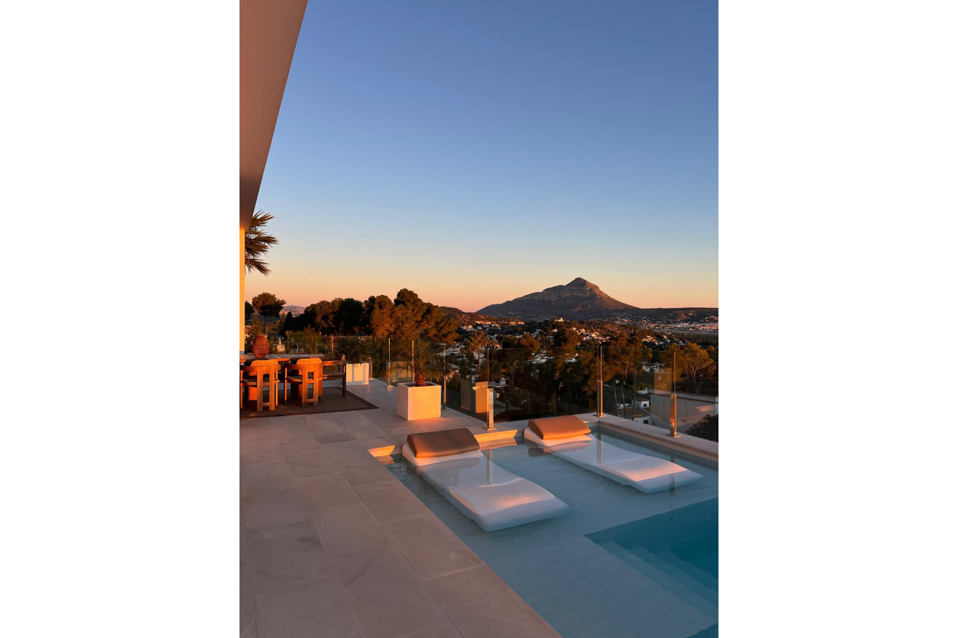 Bestaande woningen - Villa - Jávea / Xàbia - La Granadella  - Costa Nova