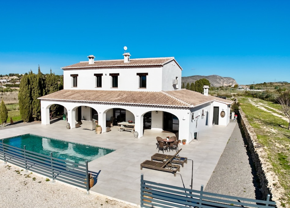 Resale - Country House / Finca - Benissa - Partida Paratella