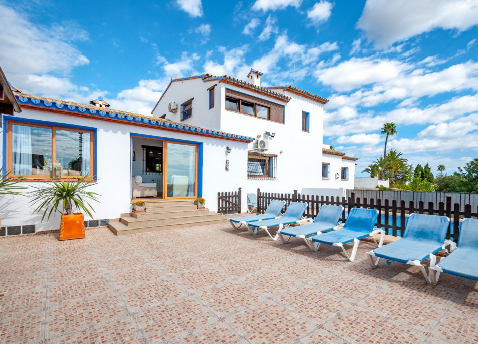 Resale - Country House / Finca - Benissa