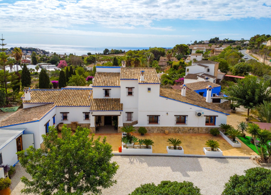 Resale - Country House / Finca - Benissa