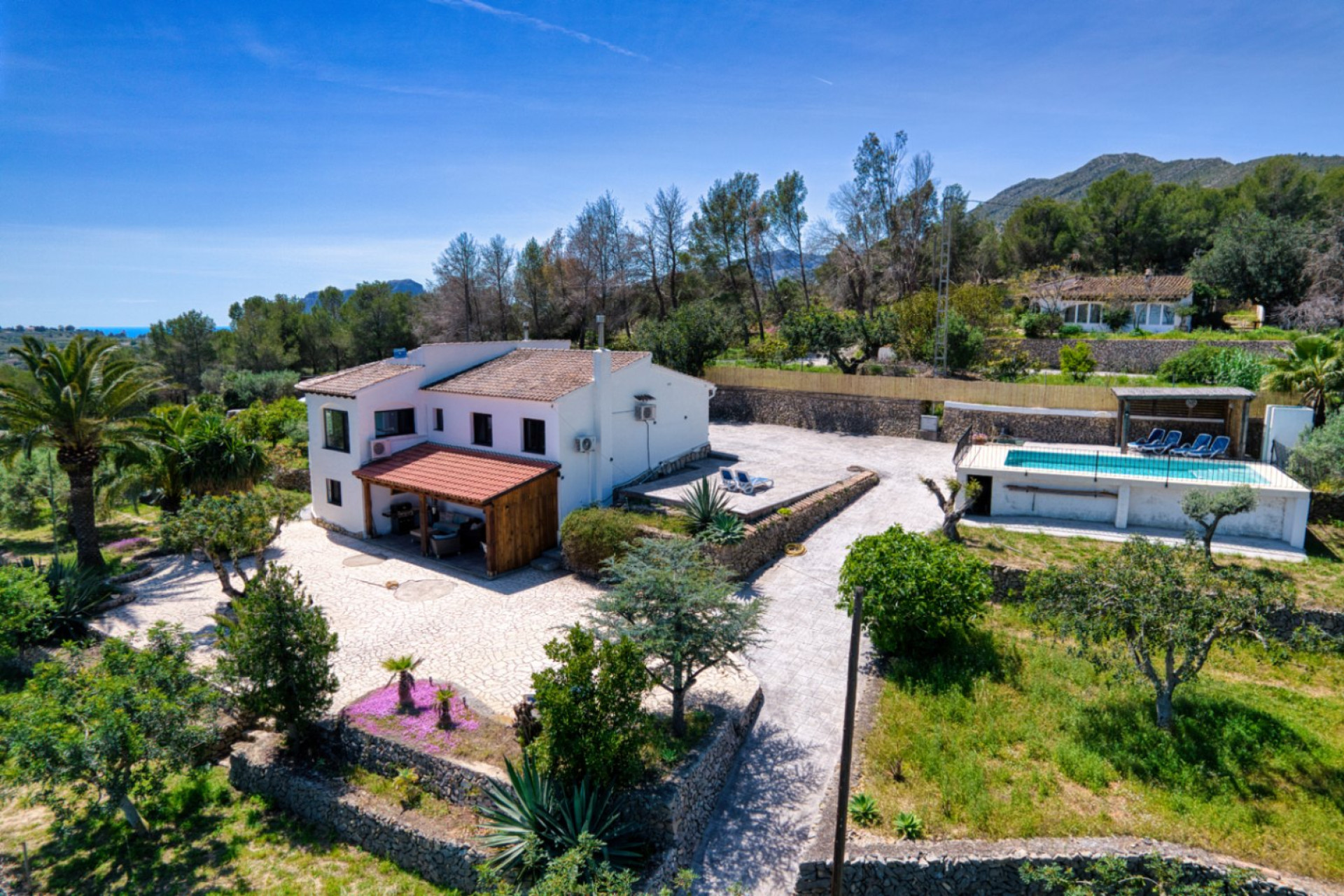 Resale - Country House / Finca - Benissa