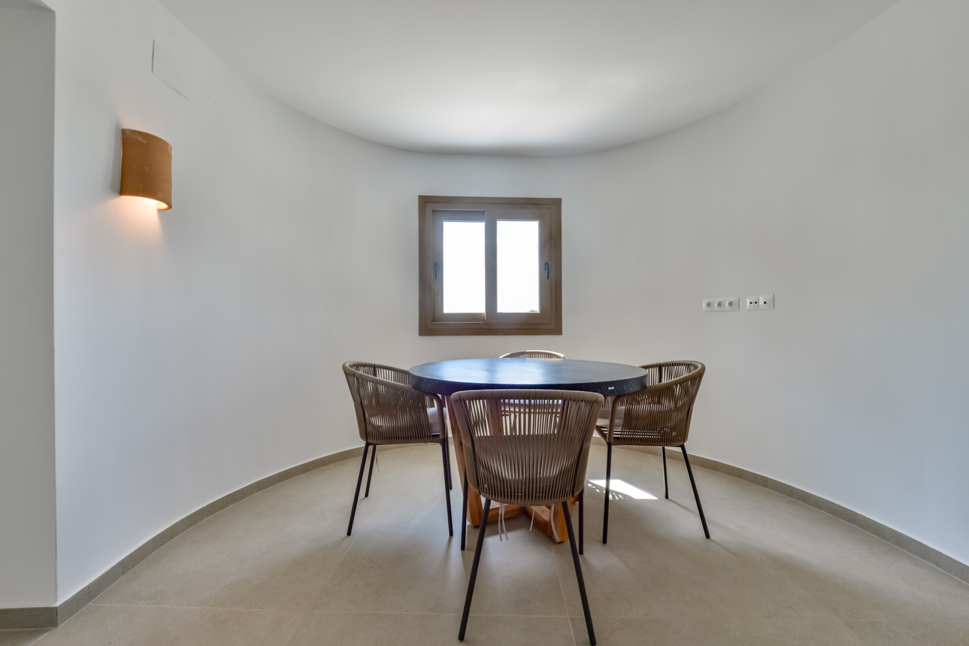 Resale - Villa - Altea