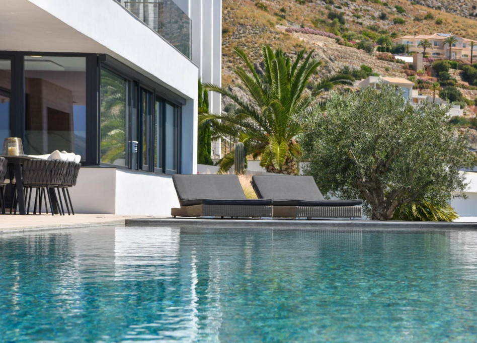 Resale - Villa - Altea