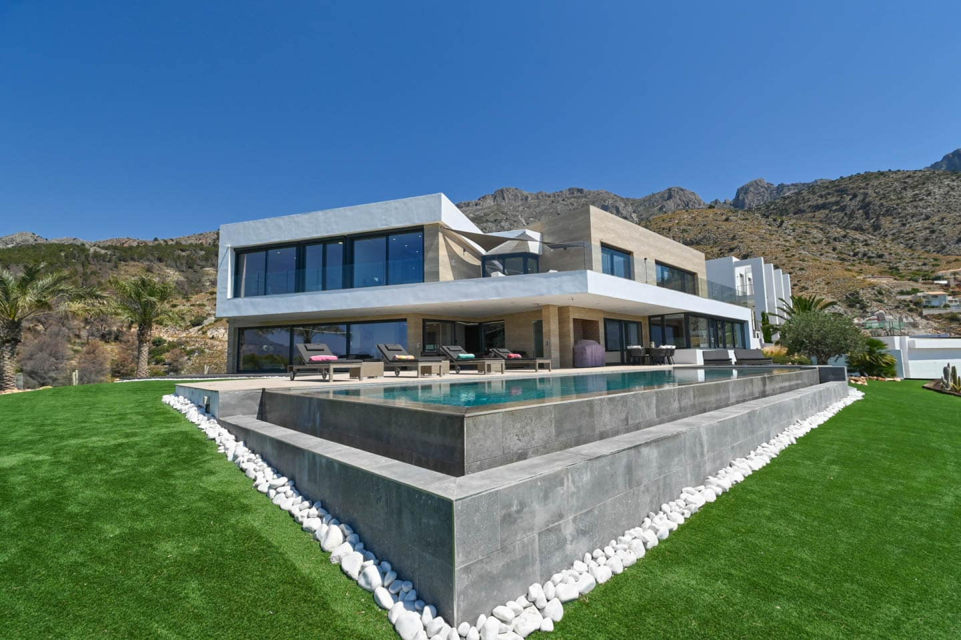 Resale - Villa - Altea