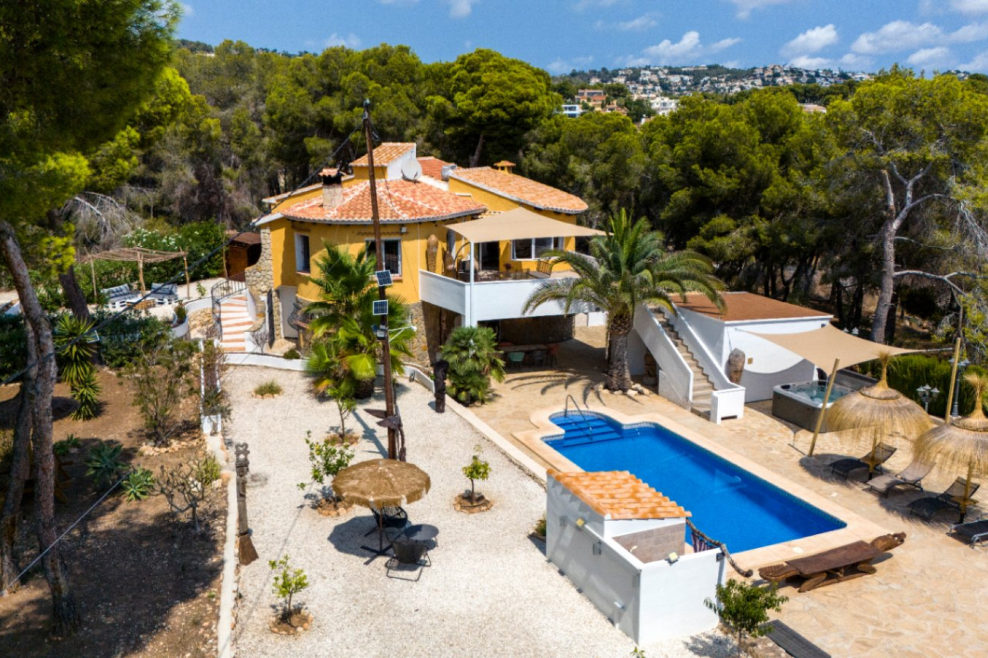 Resale - Villa - Benissa - La Fustera