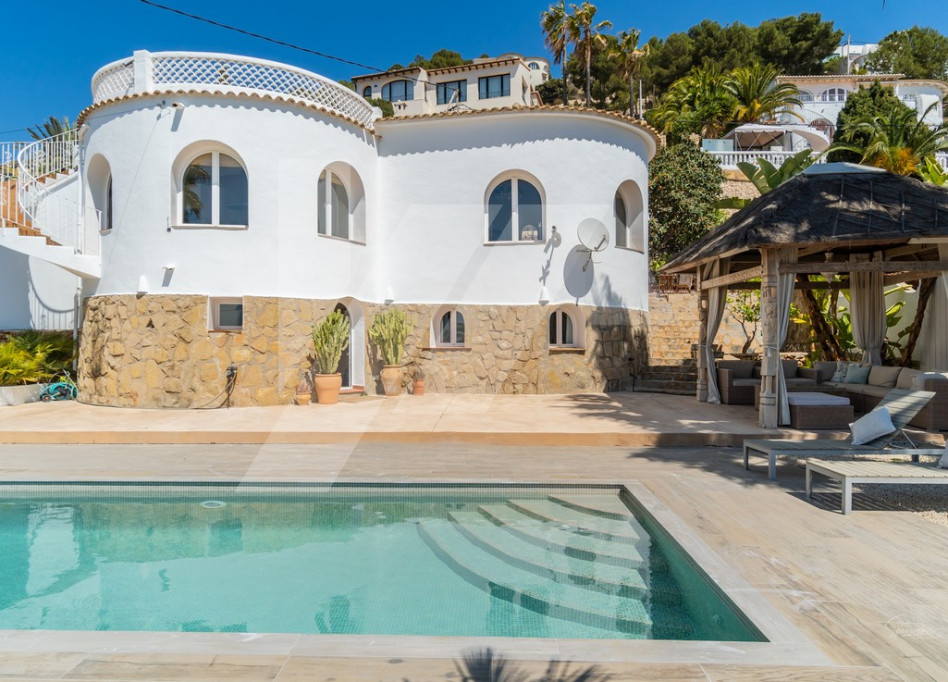 Resale - Villa - Benissa - Les Calsides