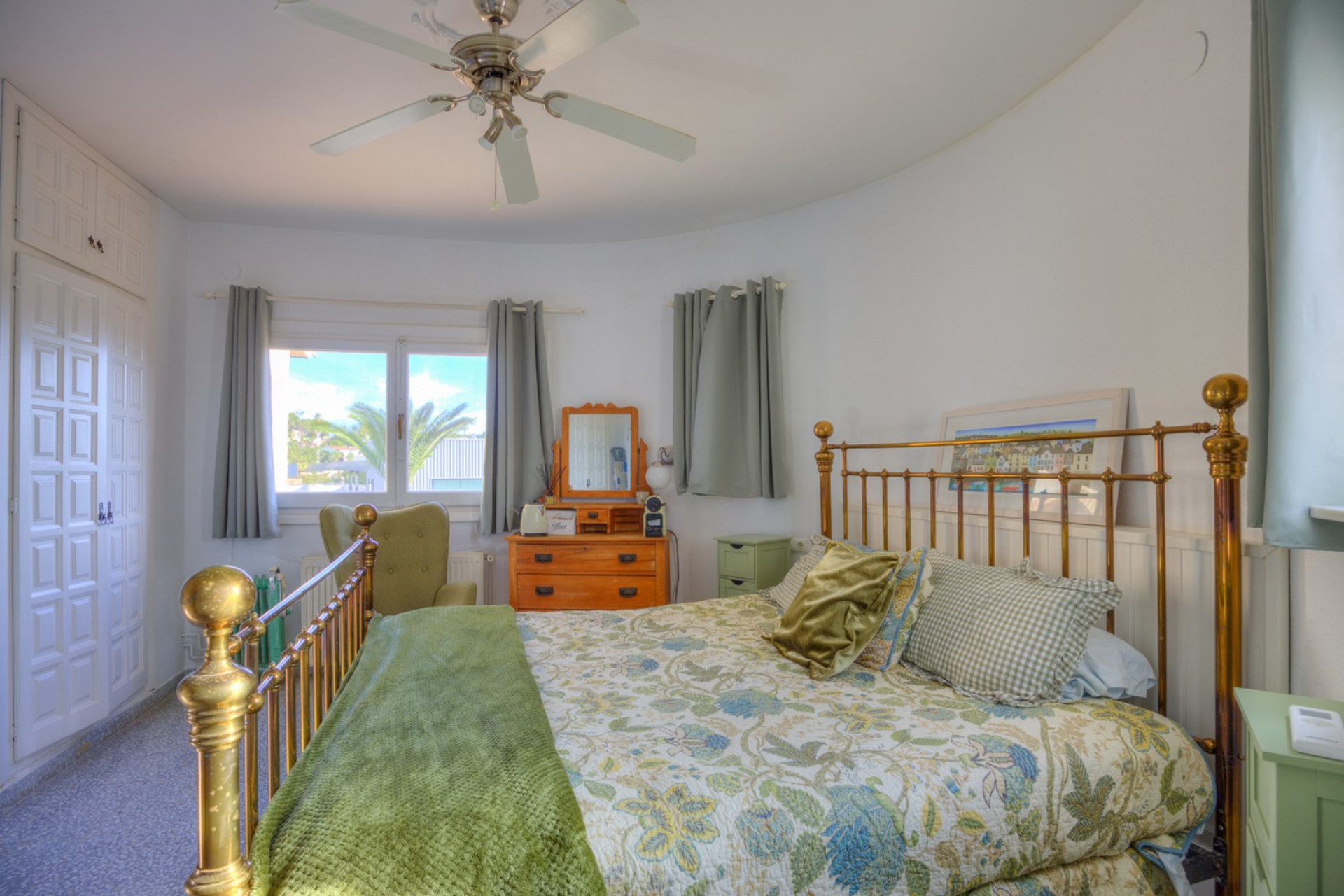 Resale - Villa - Benissa