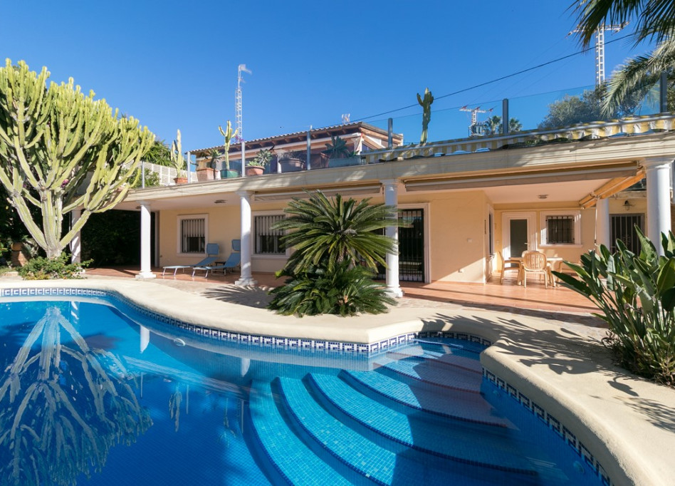 Resale - Villa - Benissa