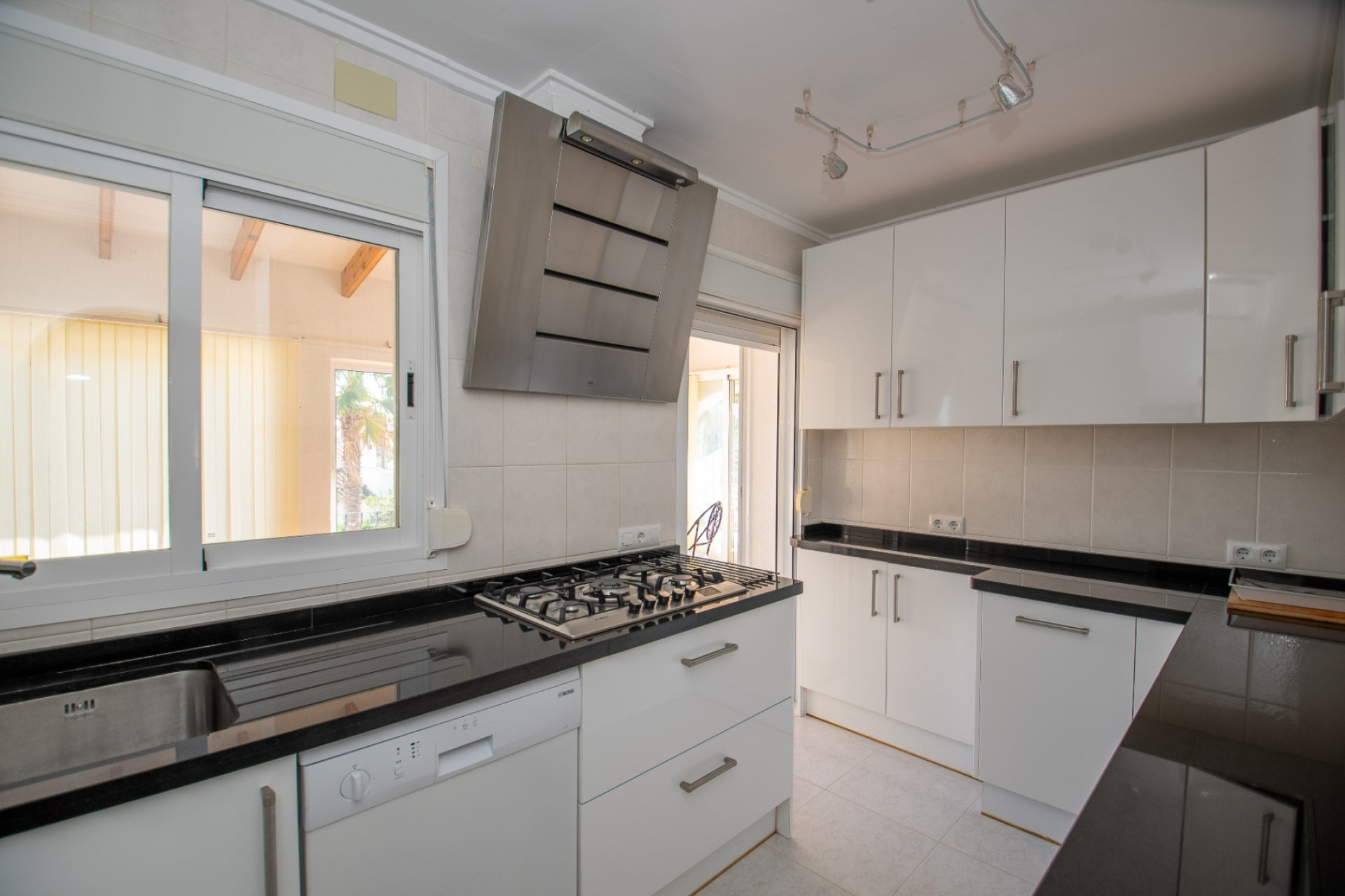 Resale - Villa - Benitachell