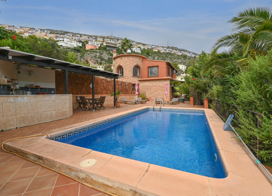 Resale - Villa - Benitachell