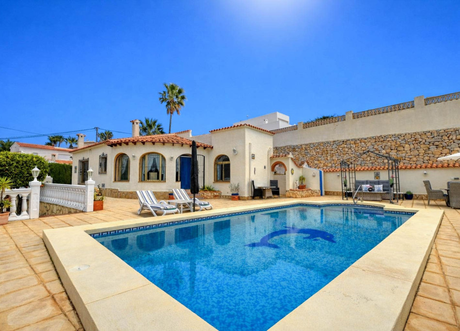 Resale - Villa - Calpe