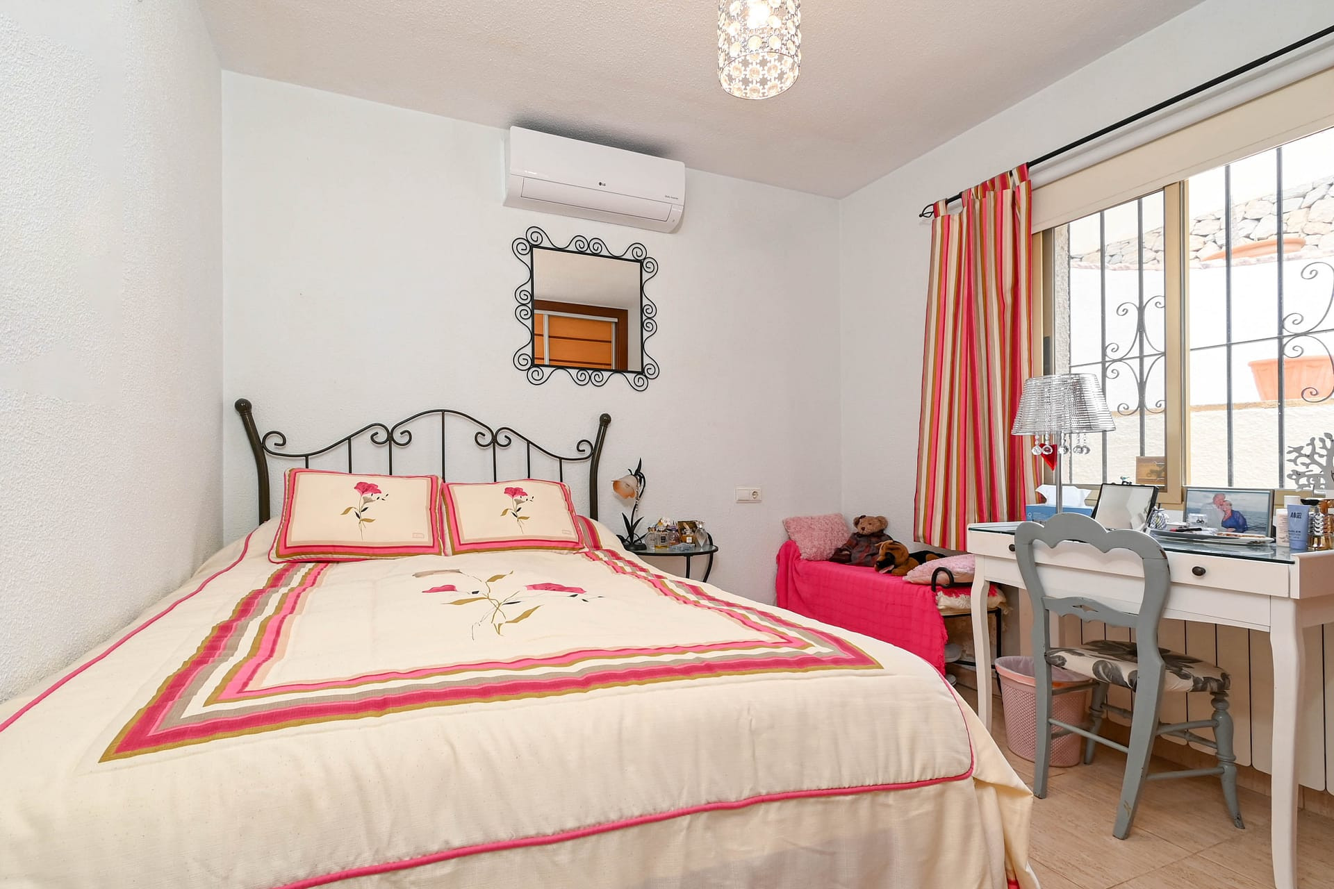 Resale - Villa - Calpe