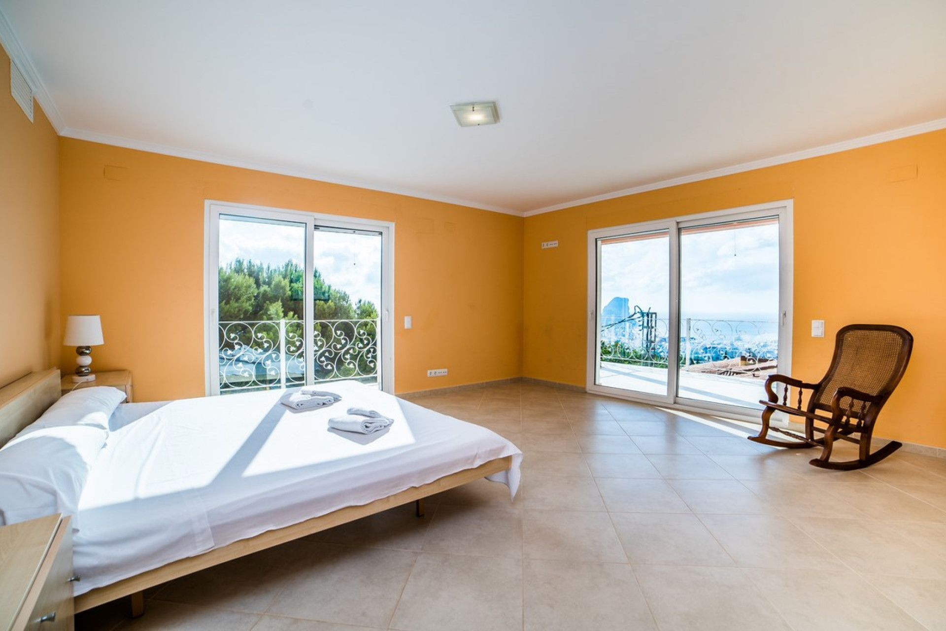Resale - Villa - Calpe