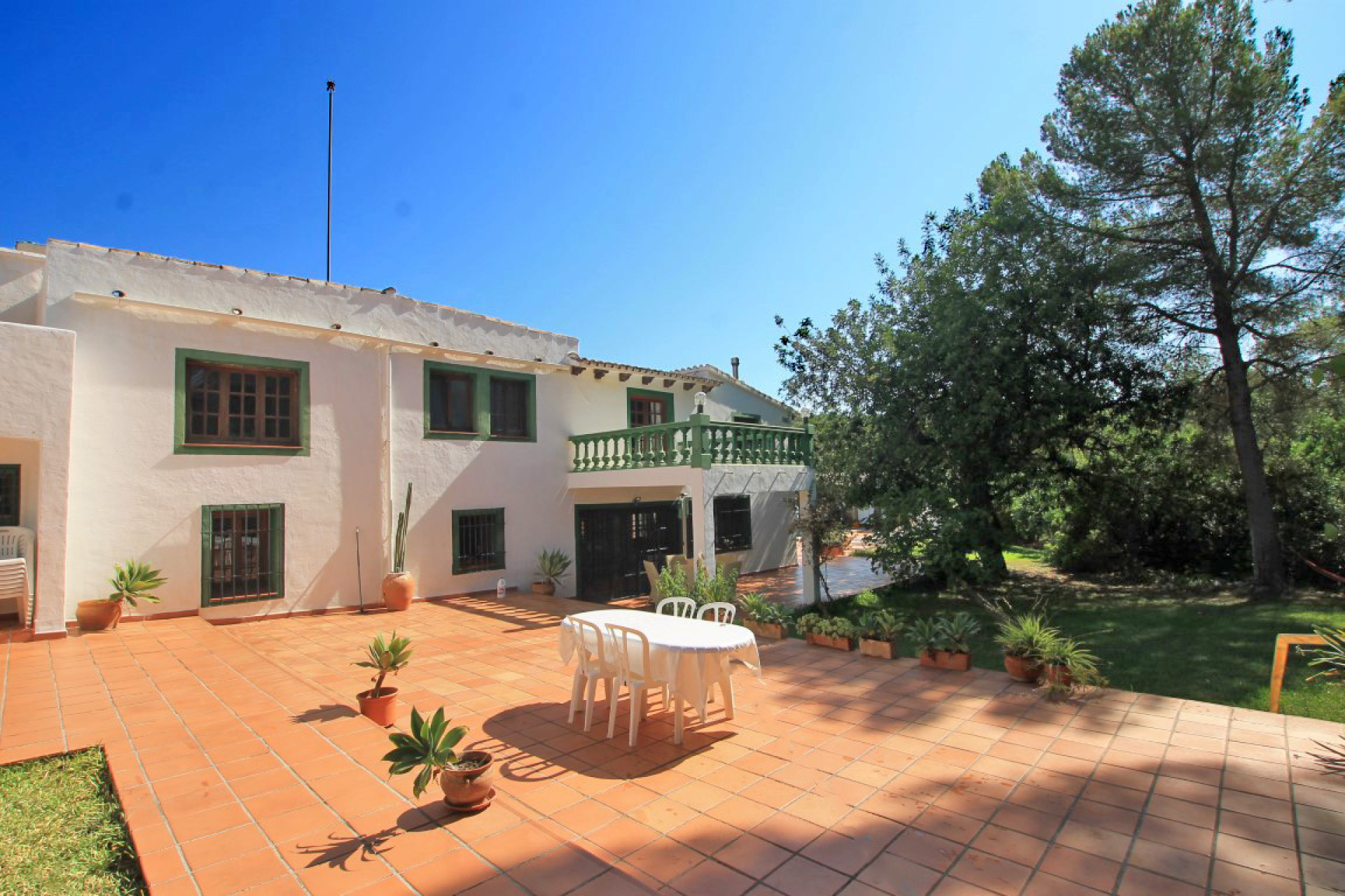 Resale - Villa - Denia
