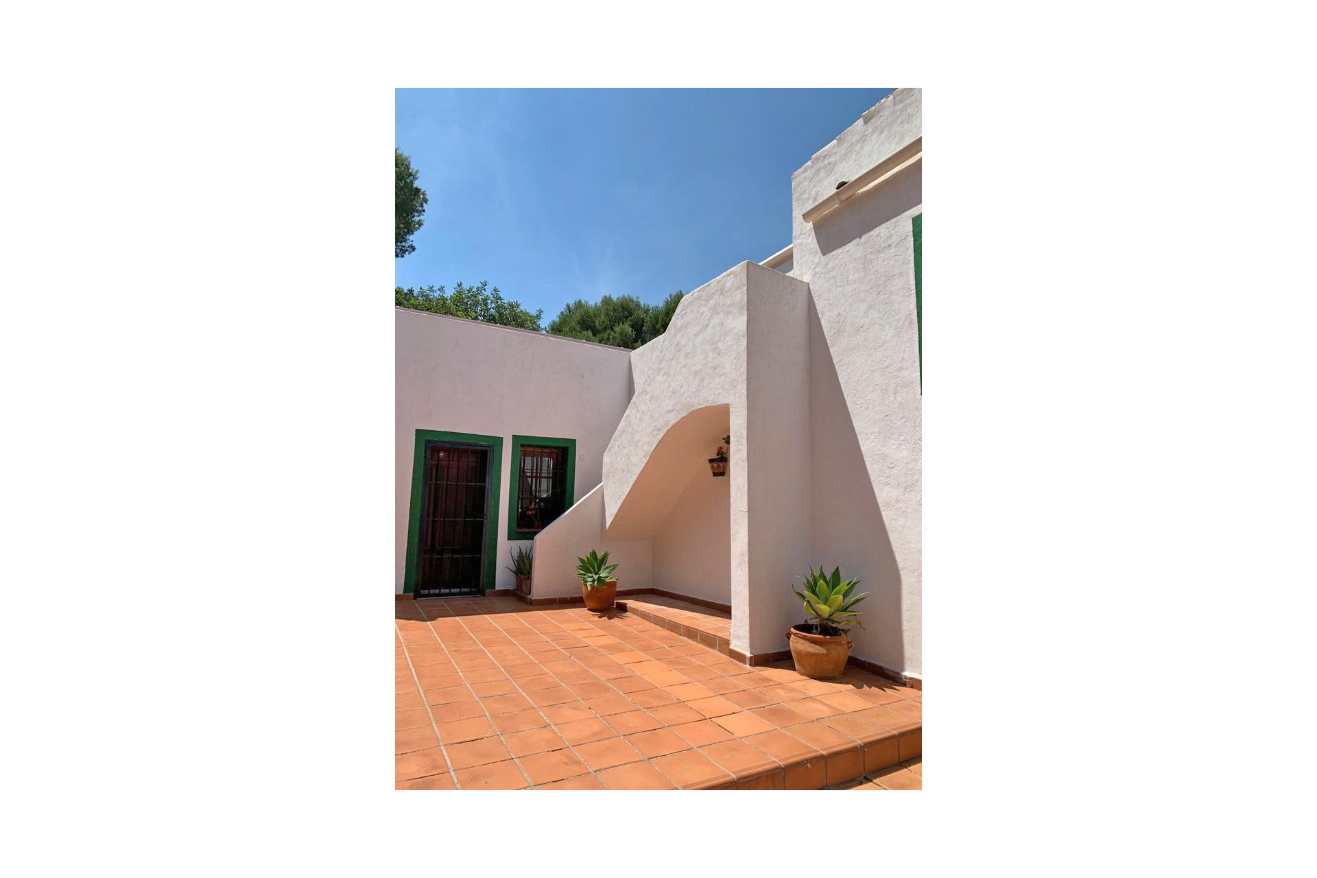 Resale - Villa - Denia