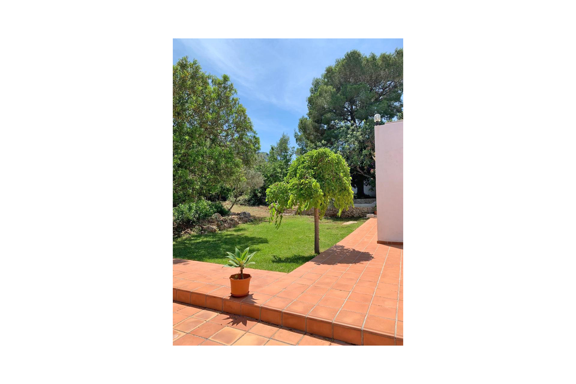 Resale - Villa - Denia