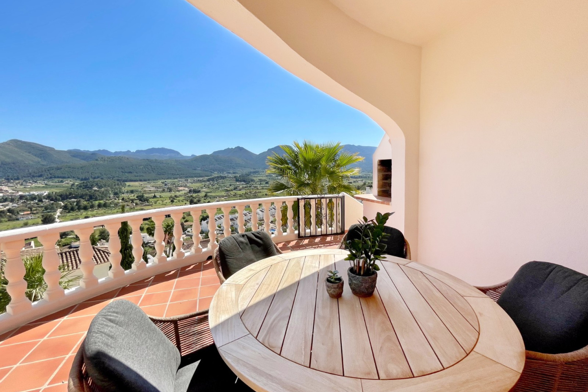 Resale - Villa - Jalón