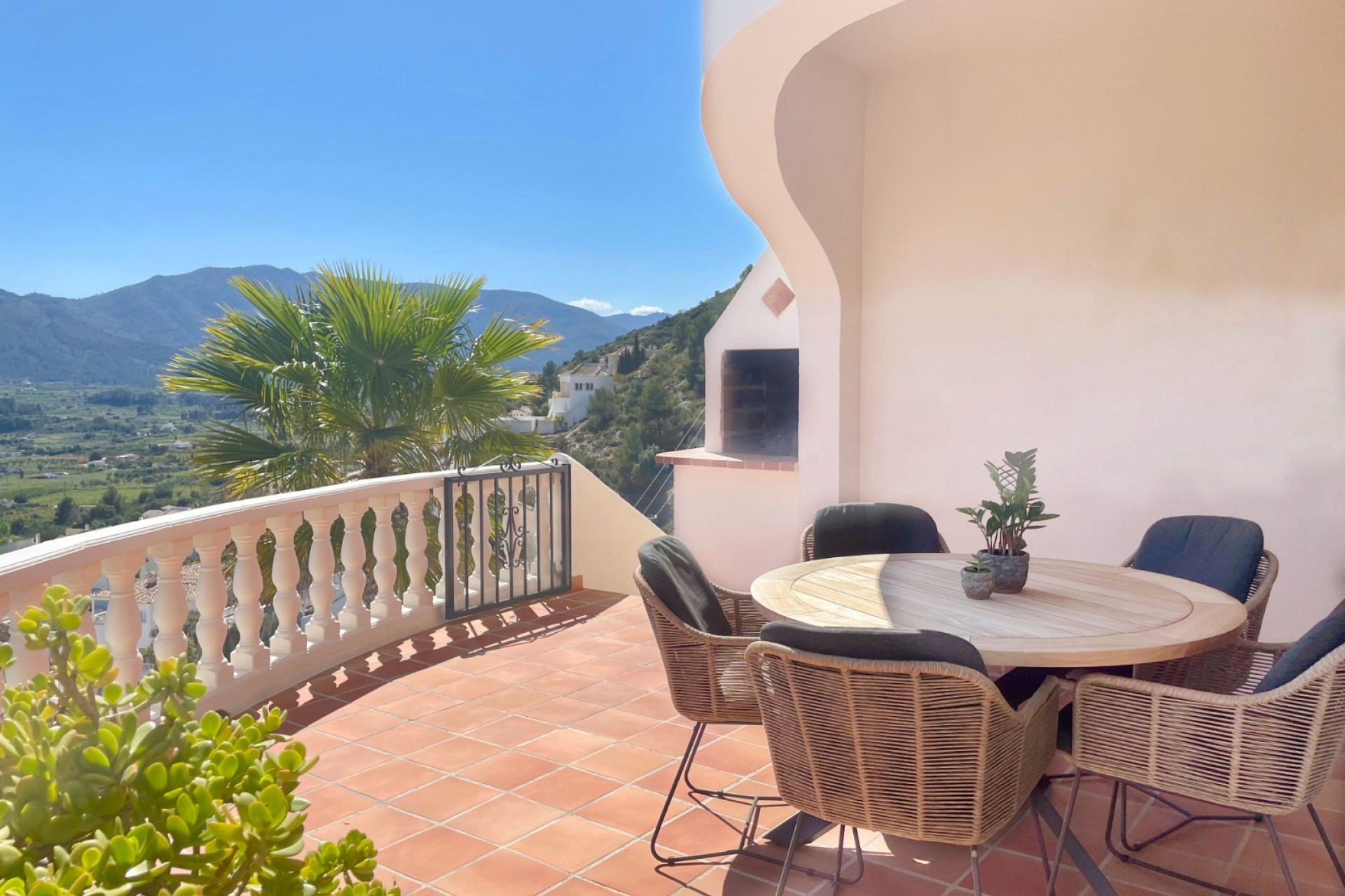 Resale - Villa - Jalón