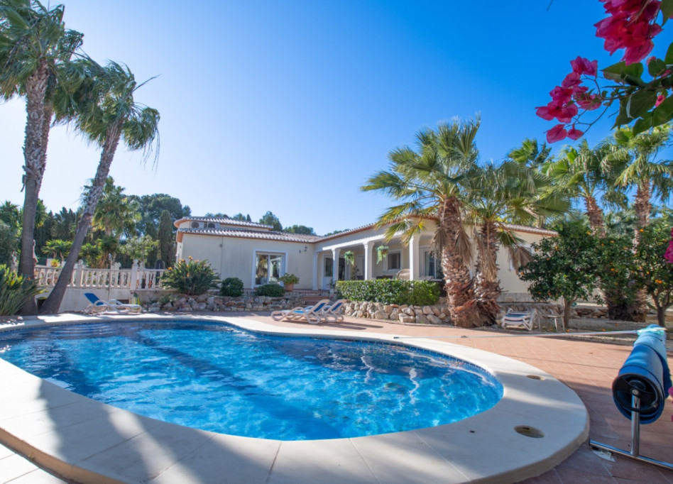 Resale - Villa - Javea - Ambolo