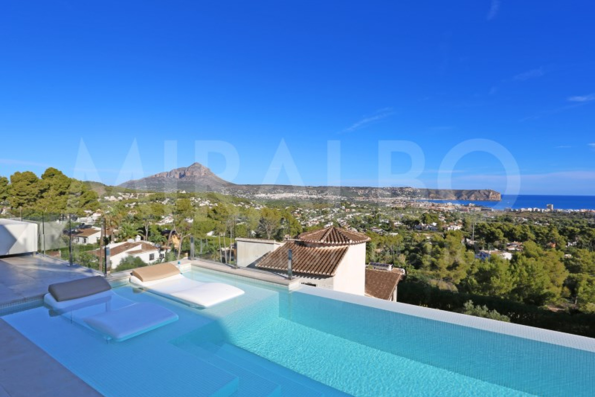 Resale - Villa - Jávea / Xàbia - La Granadella  - Costa Nova