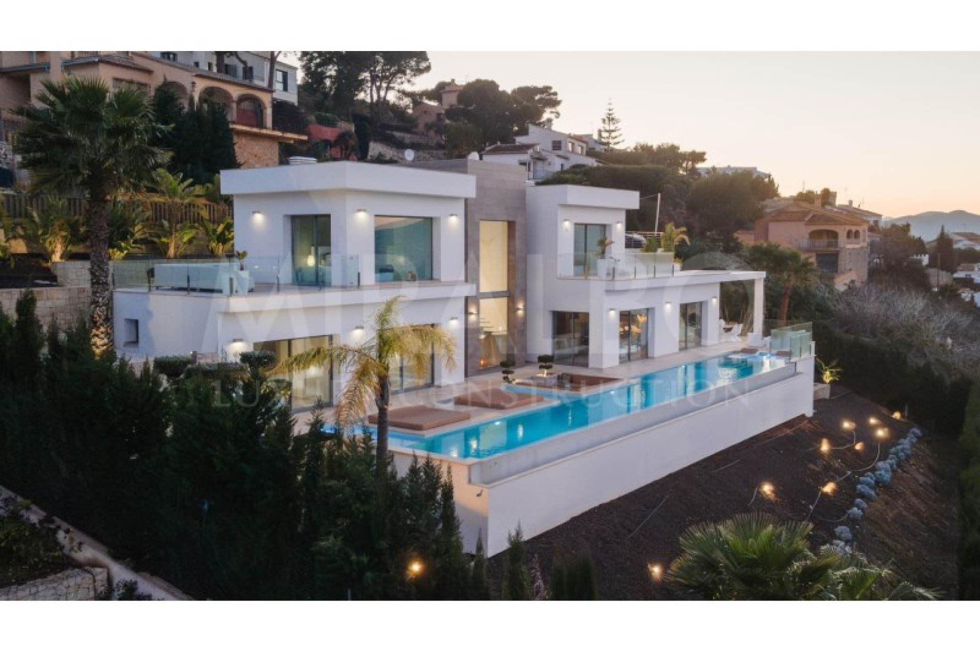 Resale - Villa - Jávea / Xàbia - La Granadella  - Costa Nova