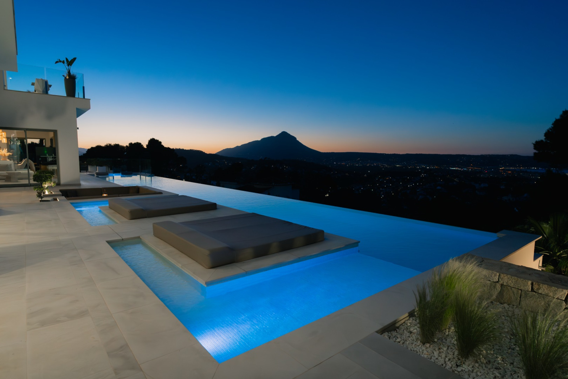 Resale - Villa - Jávea / Xàbia - La Granadella  - Costa Nova