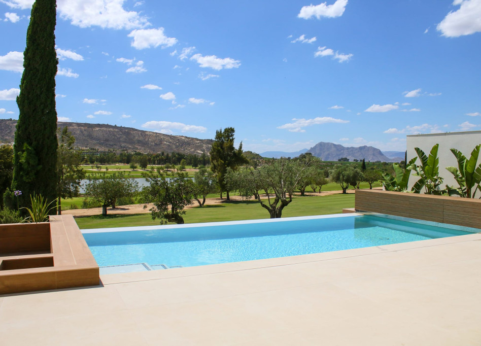 Resale - Villa - La Finca Golf Resort