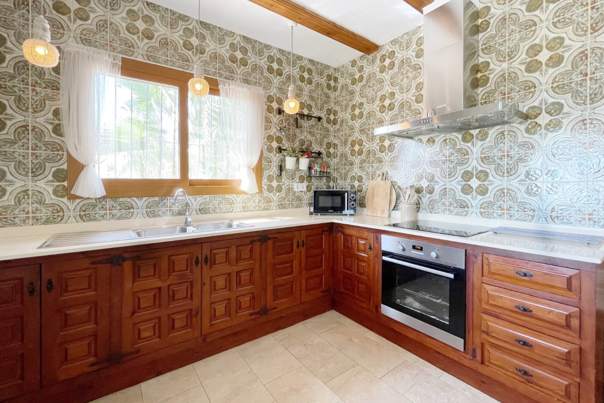 Resale - Villa - Moraira - Benimeit