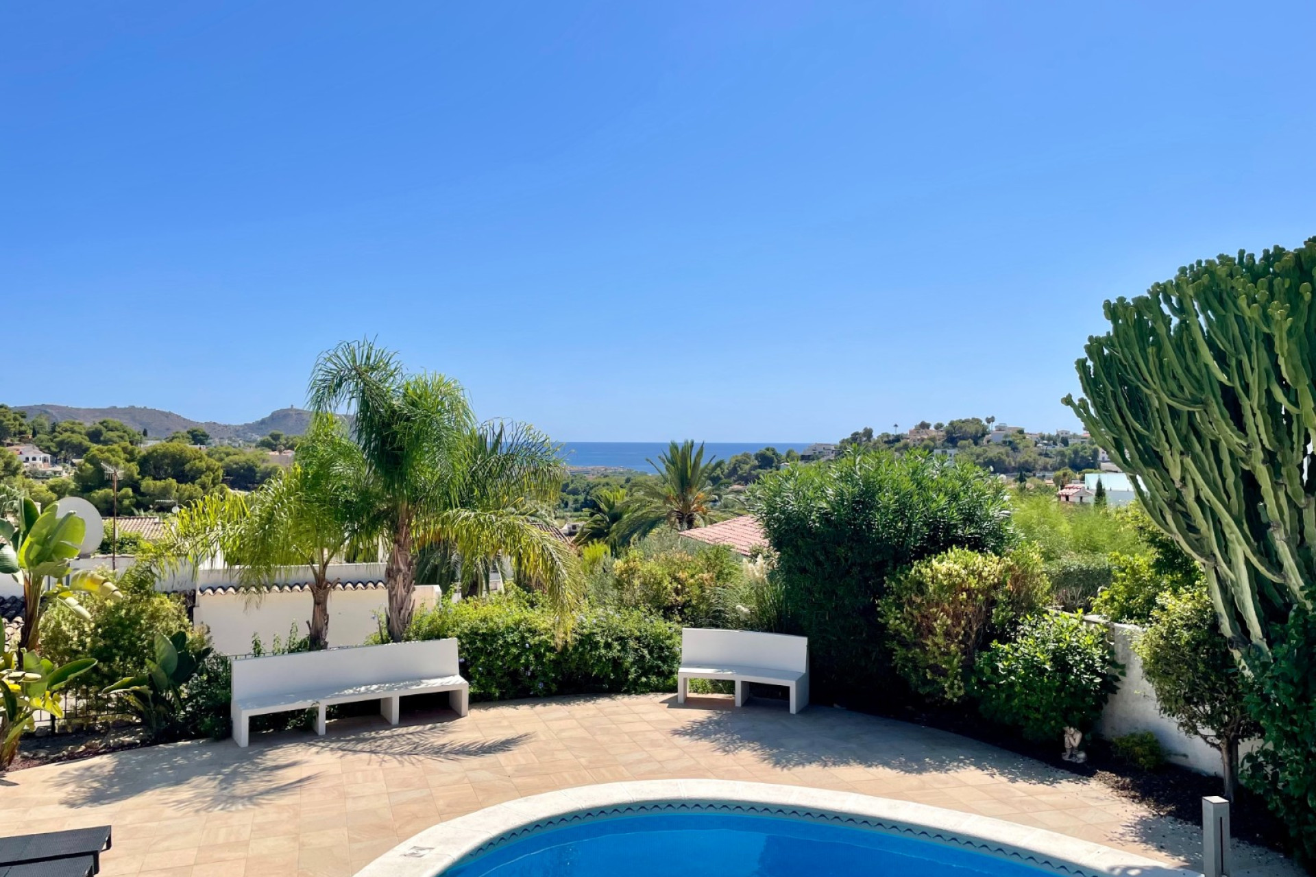 Resale - Villa - Moraira - Benimeit