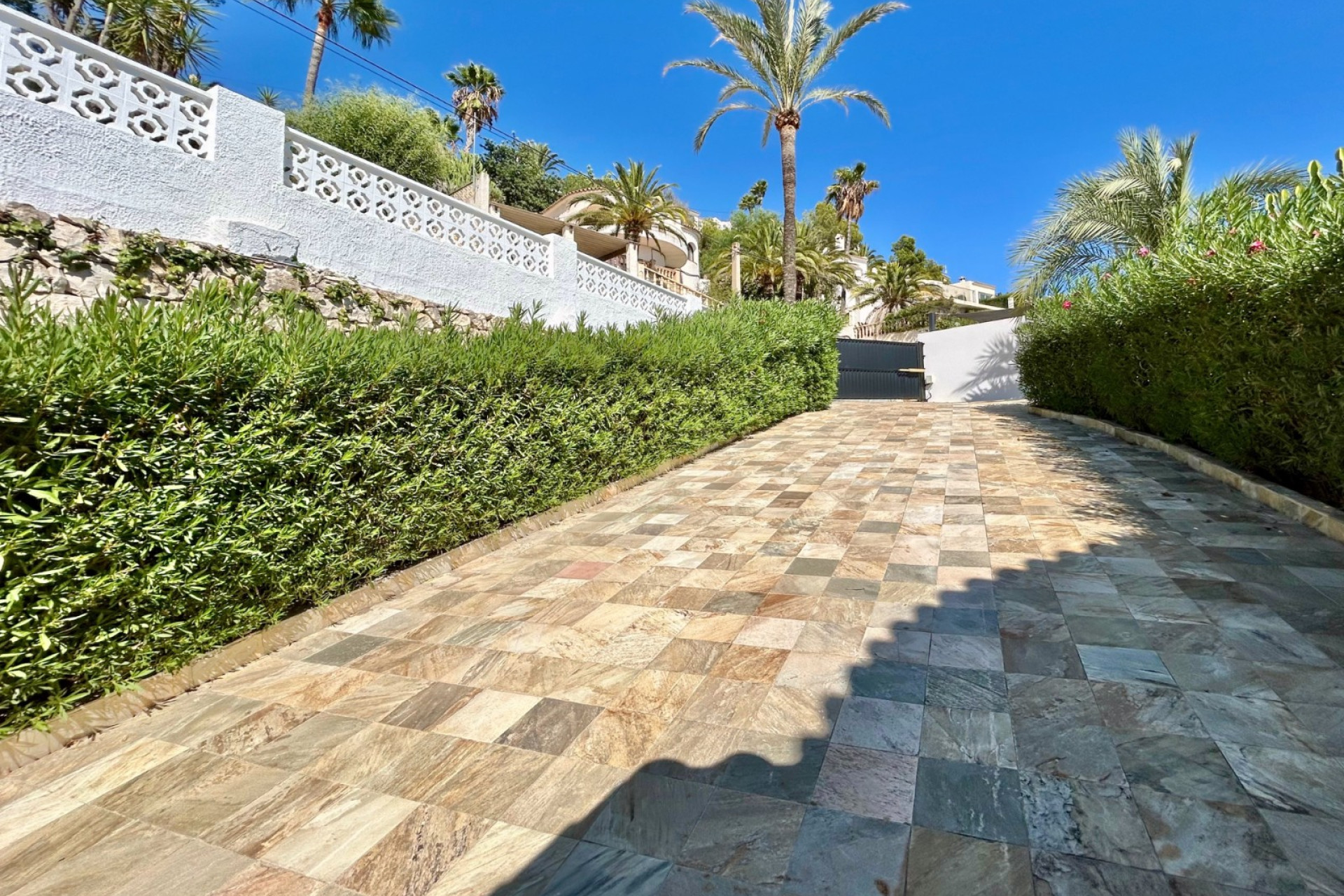 Resale - Villa - Moraira - Benimeit