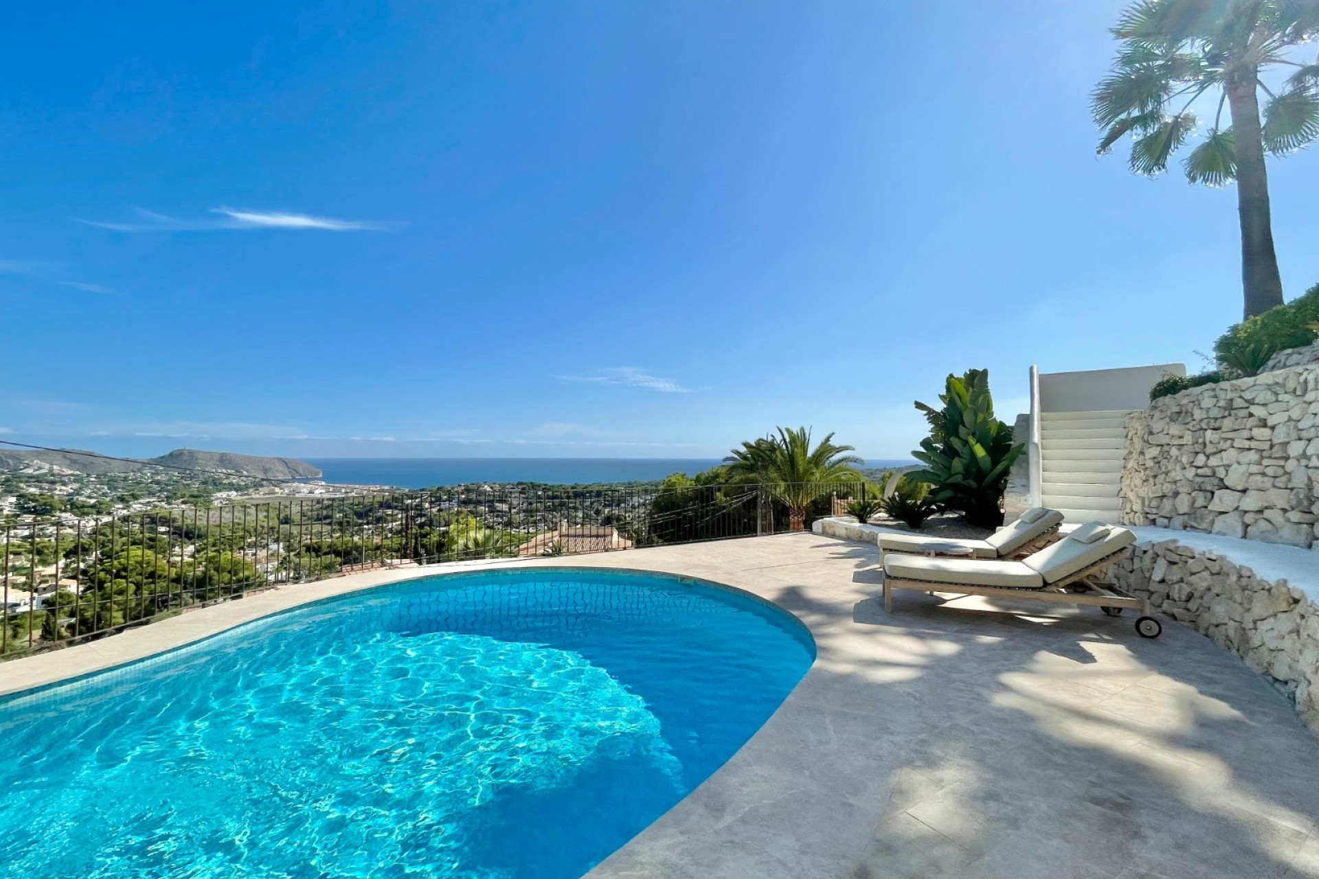 Resale - Villa - Moraira - Benimeit