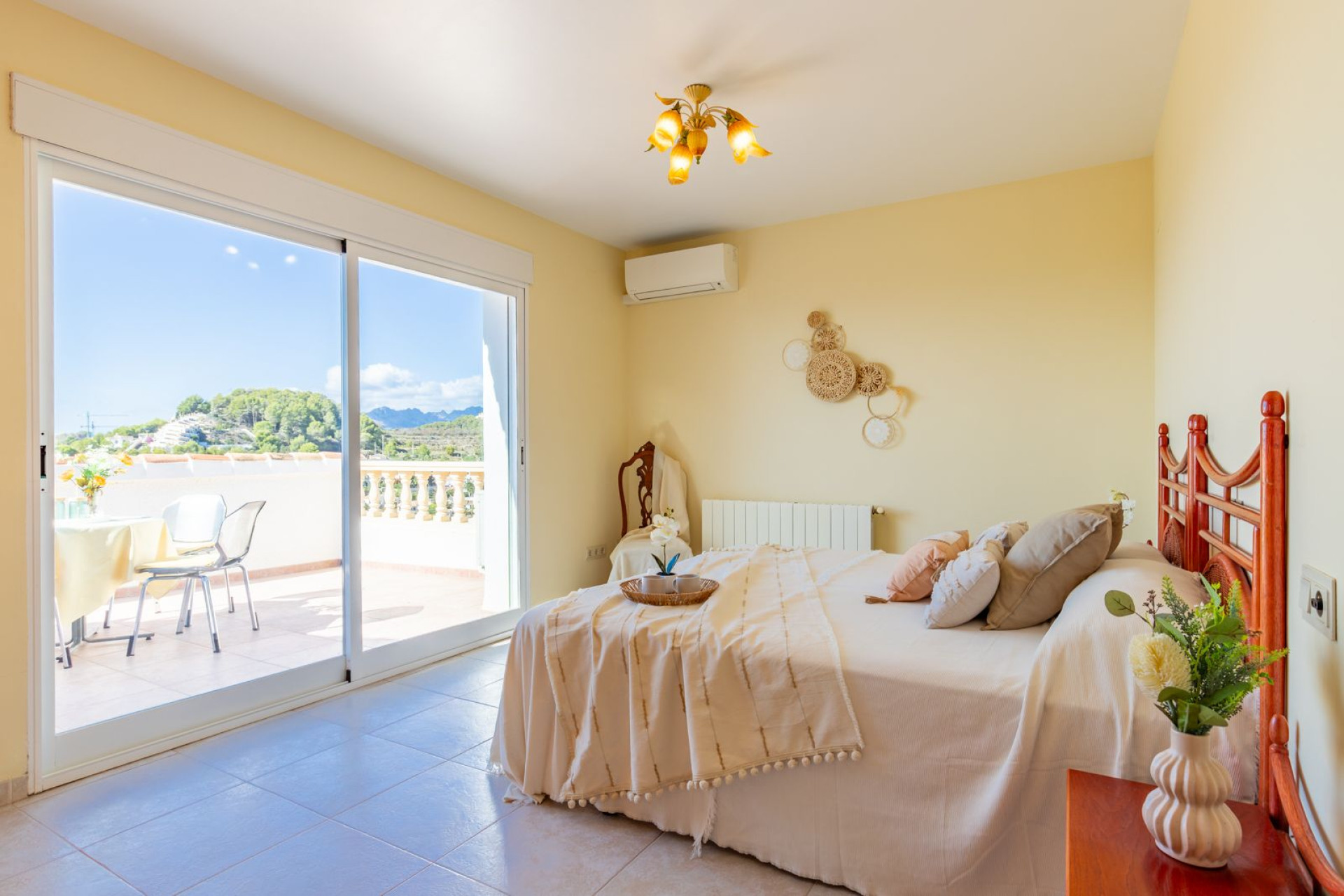 Resale - Villa - Moraira - Benimeit