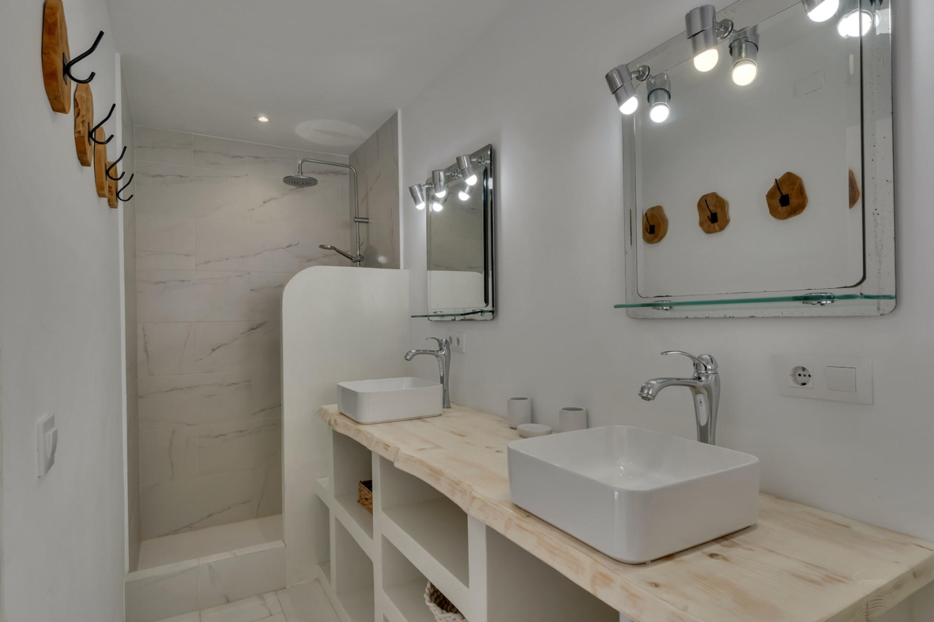 Resale - Villa - Moraira - Benimeit