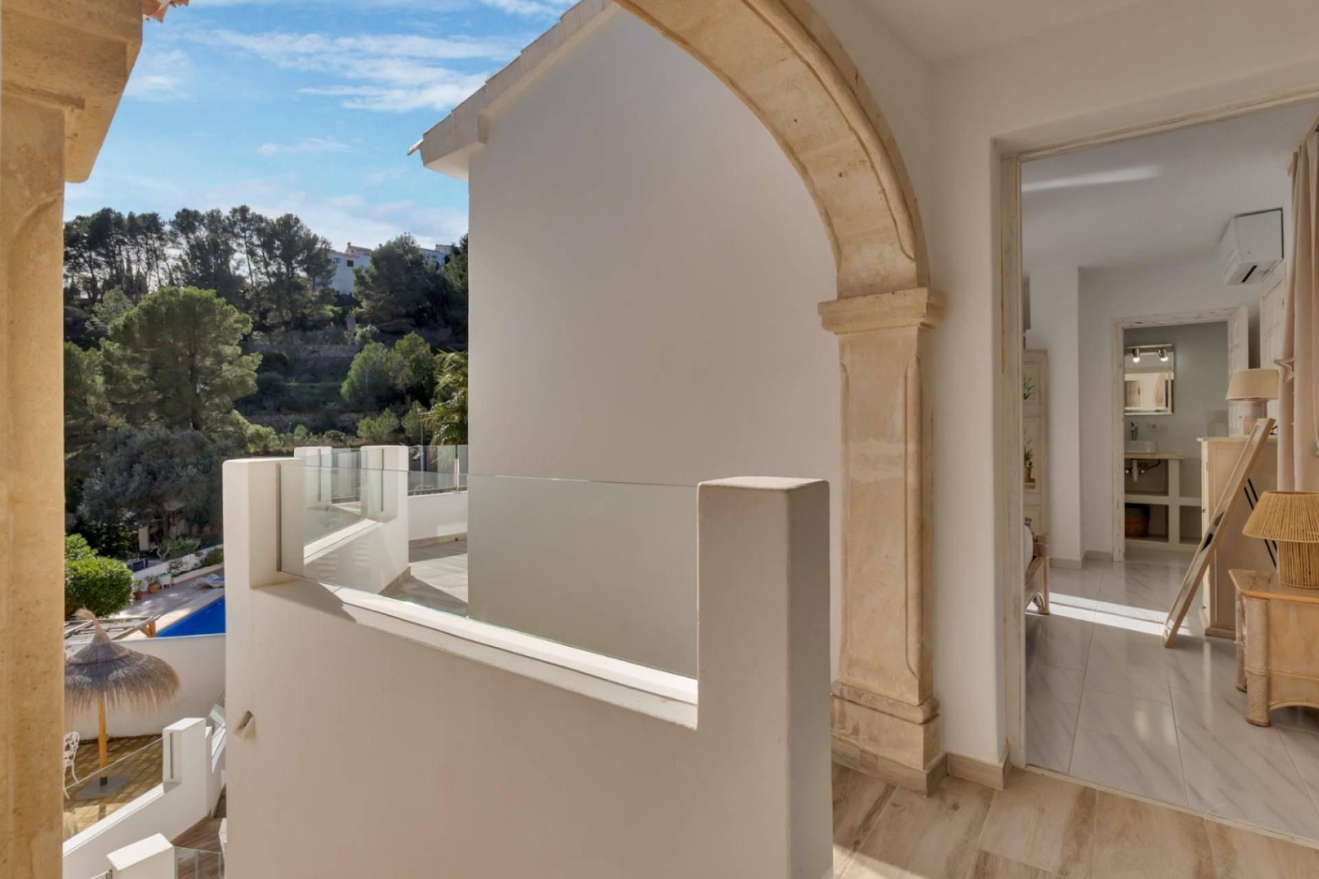 Resale - Villa - Moraira - Benimeit