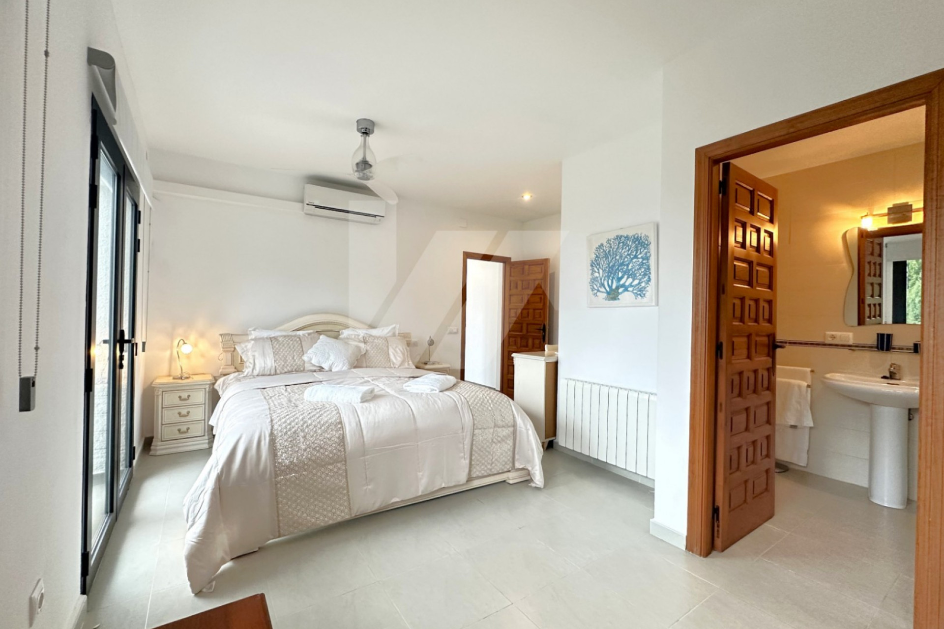 Resale - Villa - Moraira - Benimeit