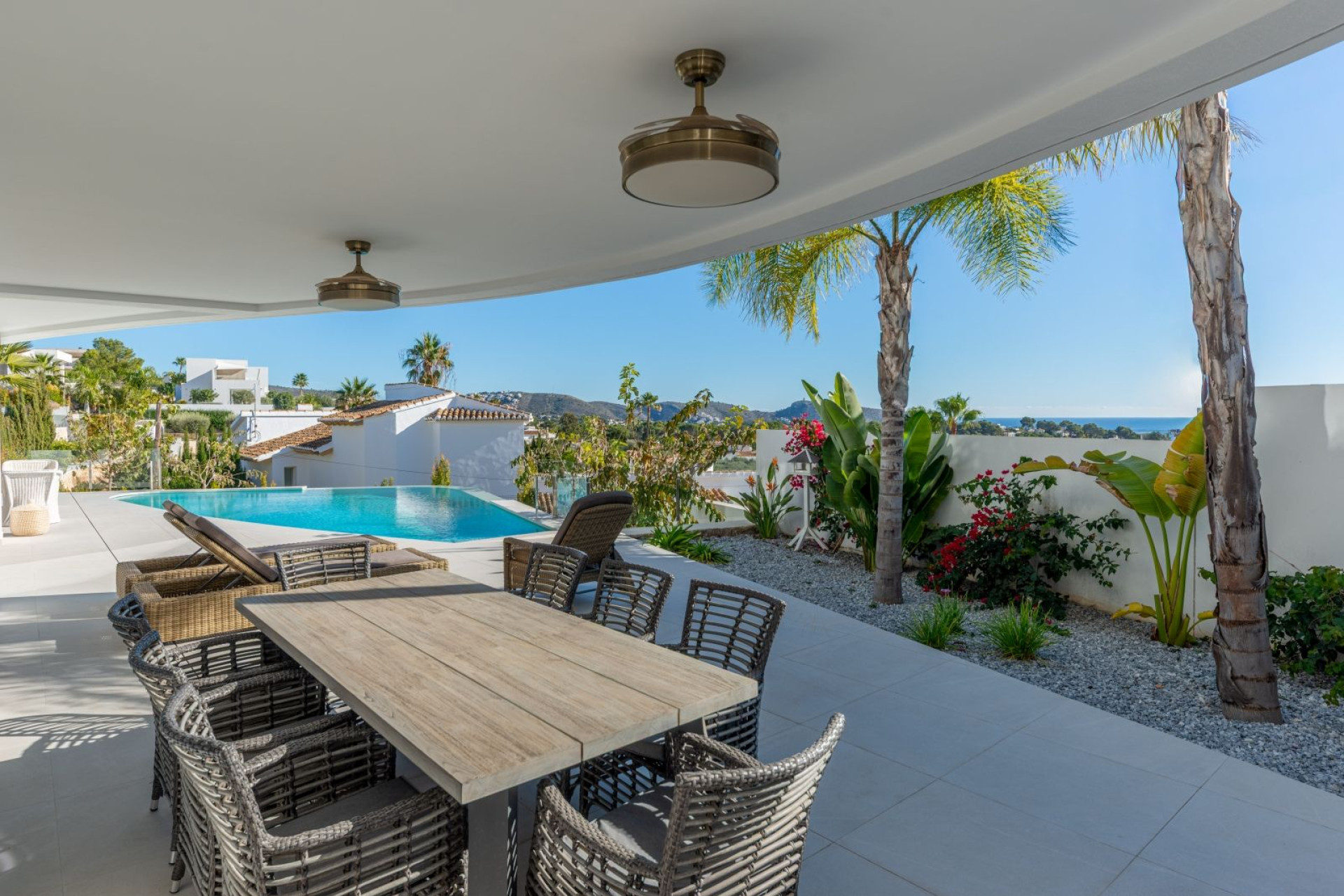 Resale - Villa - Moraira - Benimeit