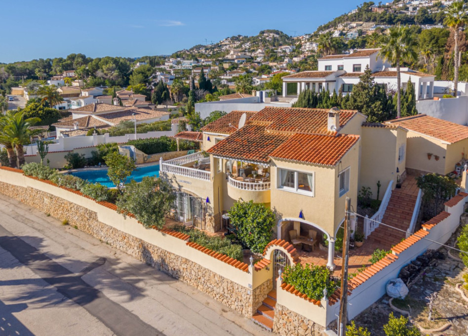 Resale - Villa - Moraira - Benimeit