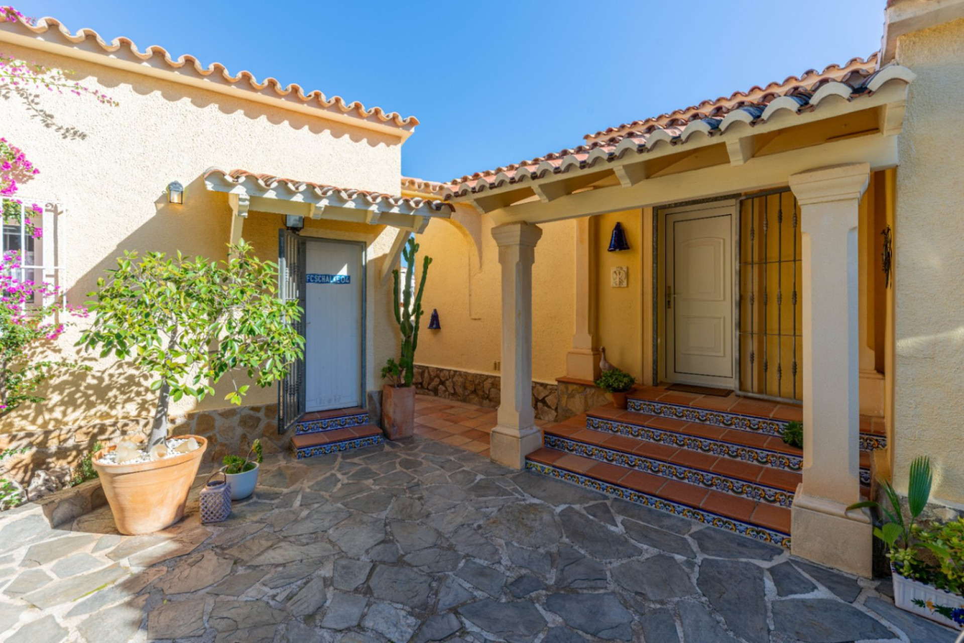 Resale - Villa - Moraira - Benimeit