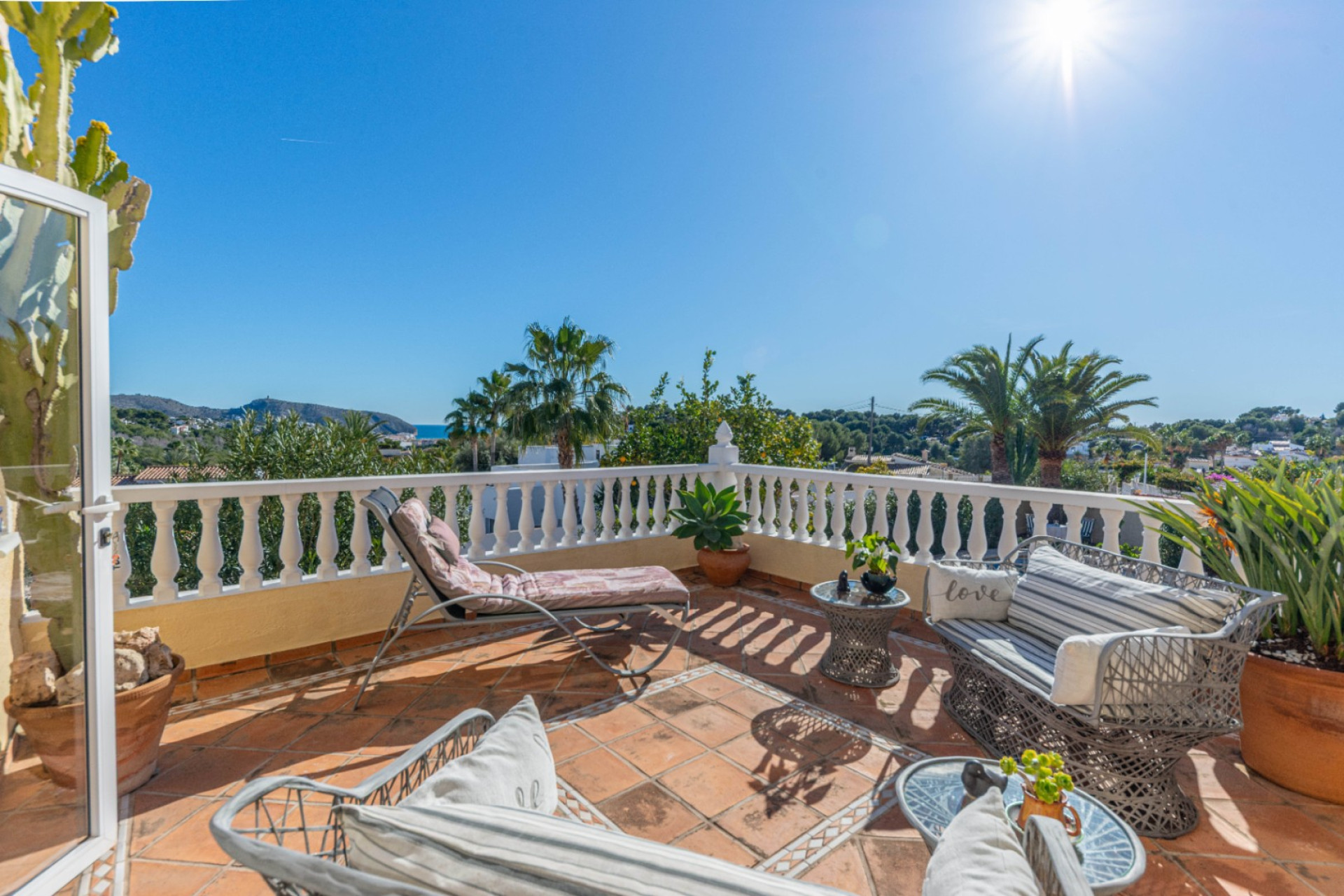 Resale - Villa - Moraira - Benimeit