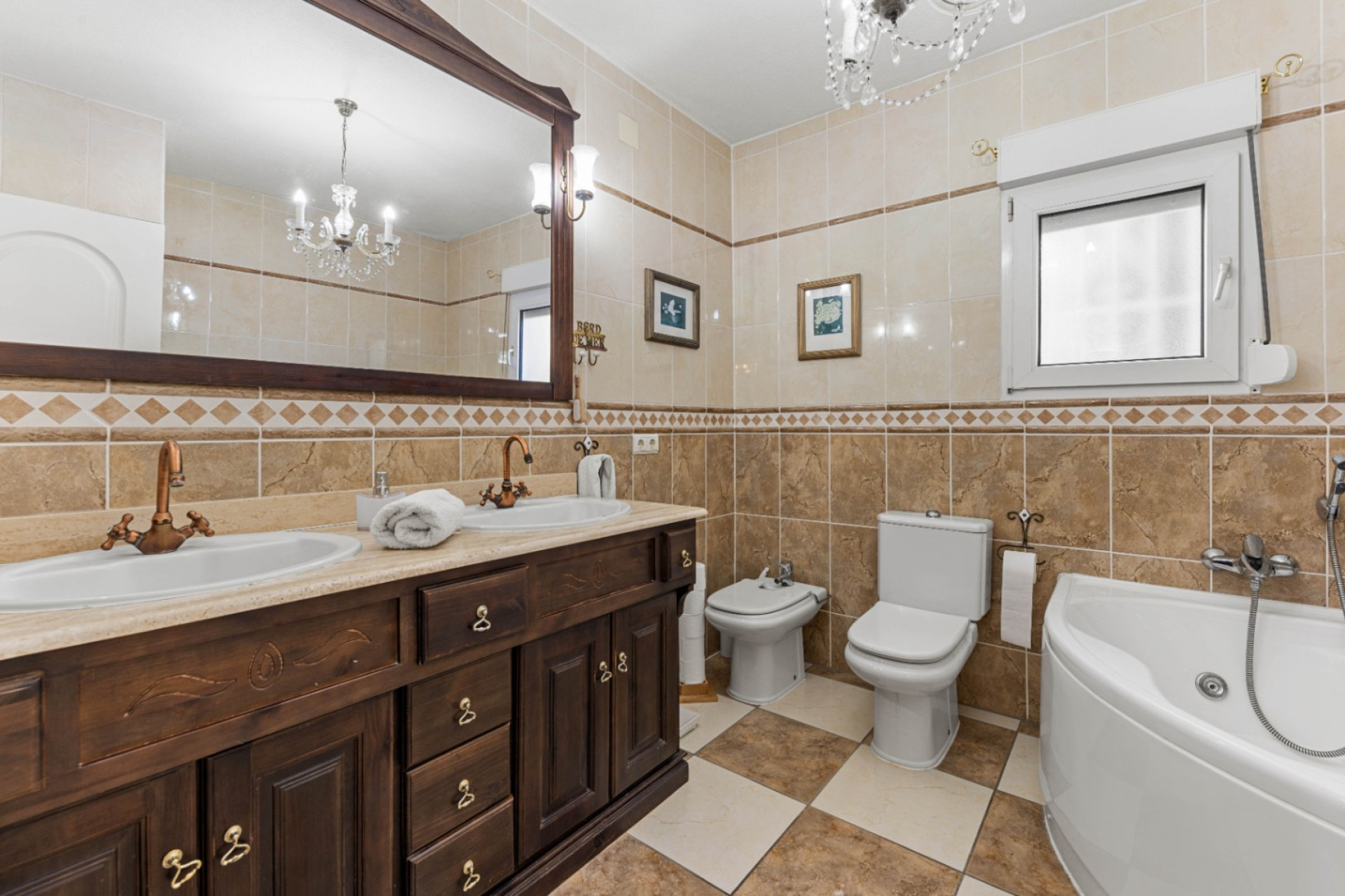 Resale - Villa - Moraira - Benimeit