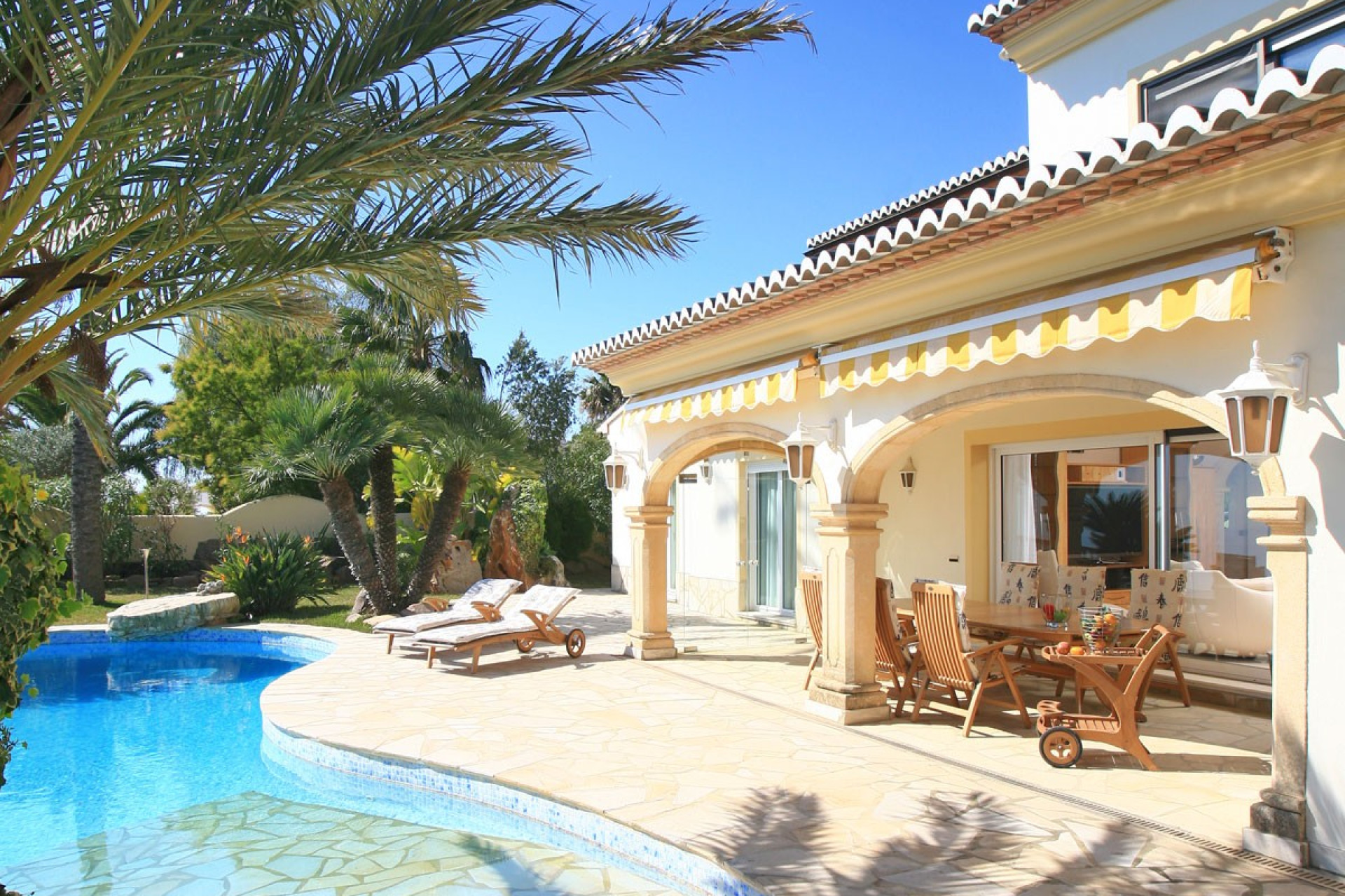 Resale - Villa - Moraira - Benimeit