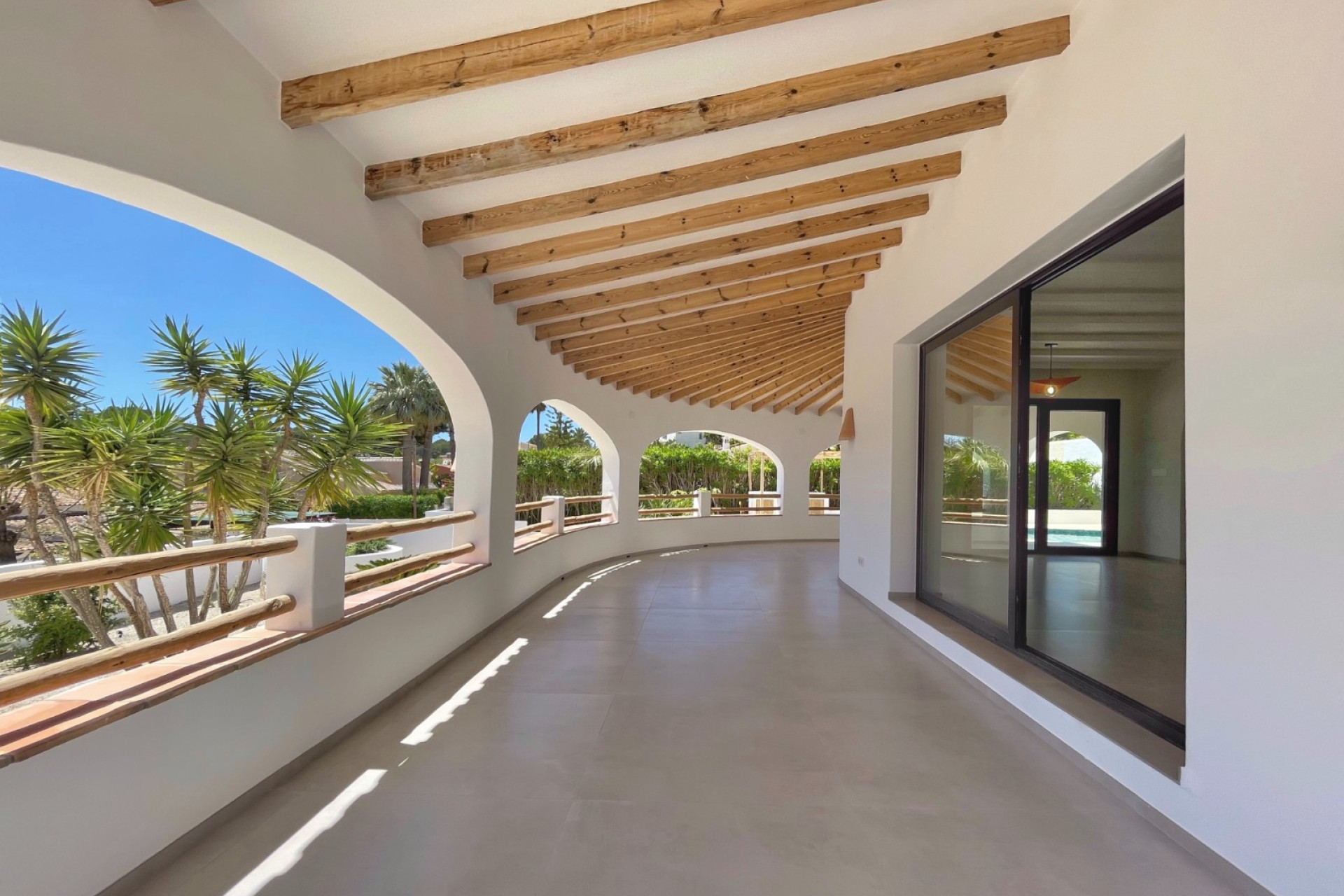 Resale - Villa - Moraira - Benimeit
