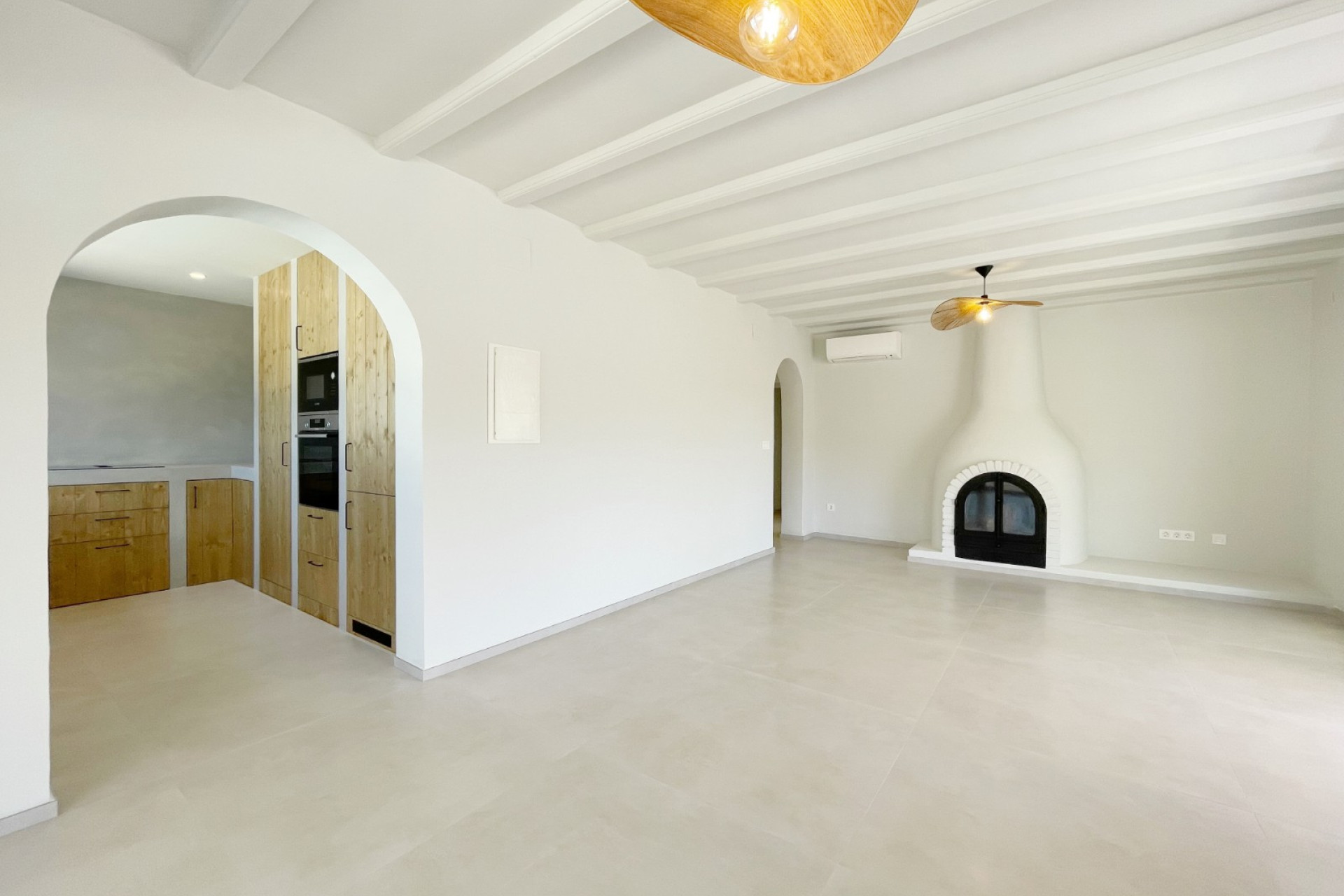 Resale - Villa - Moraira - Benimeit