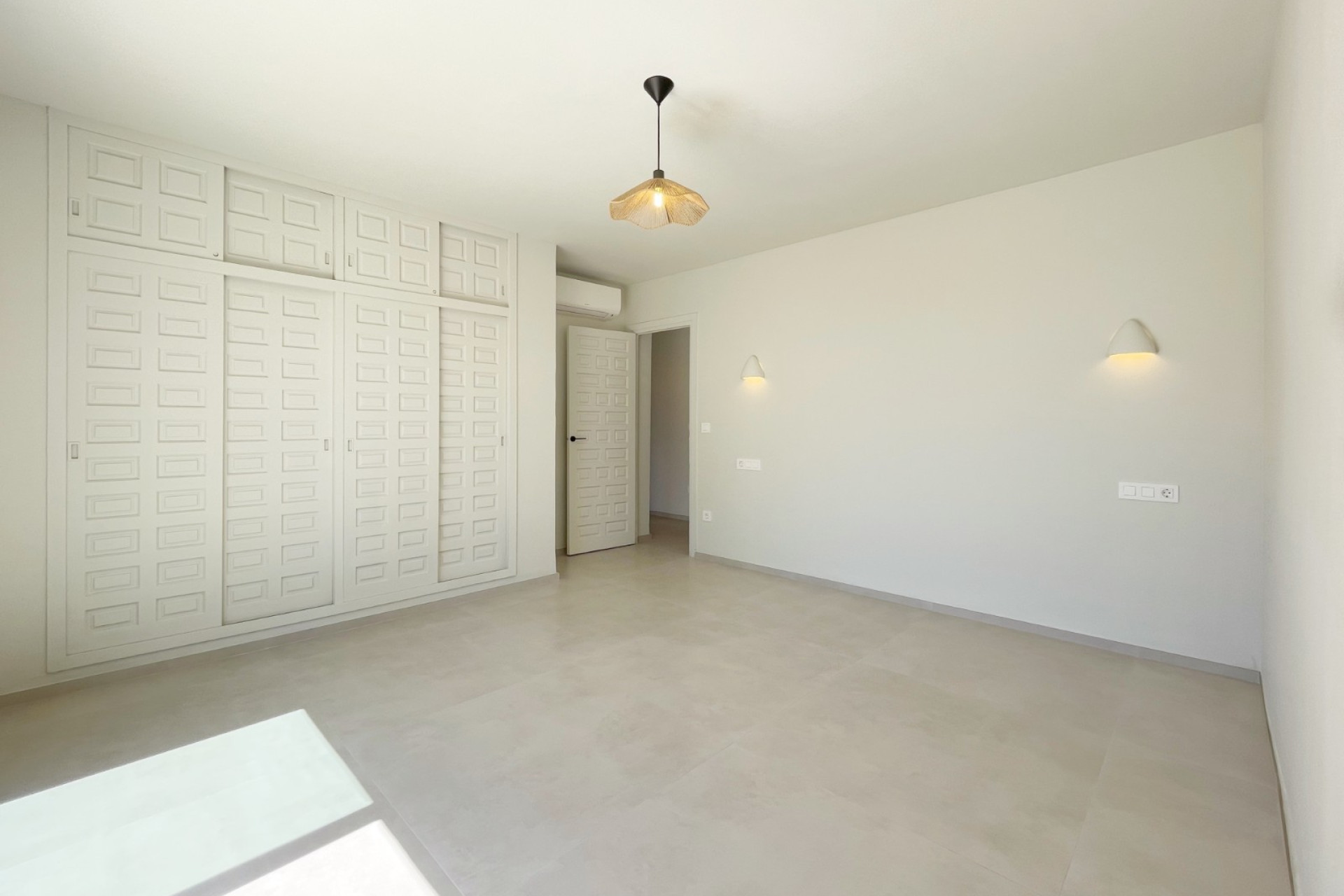 Resale - Villa - Moraira - Benimeit