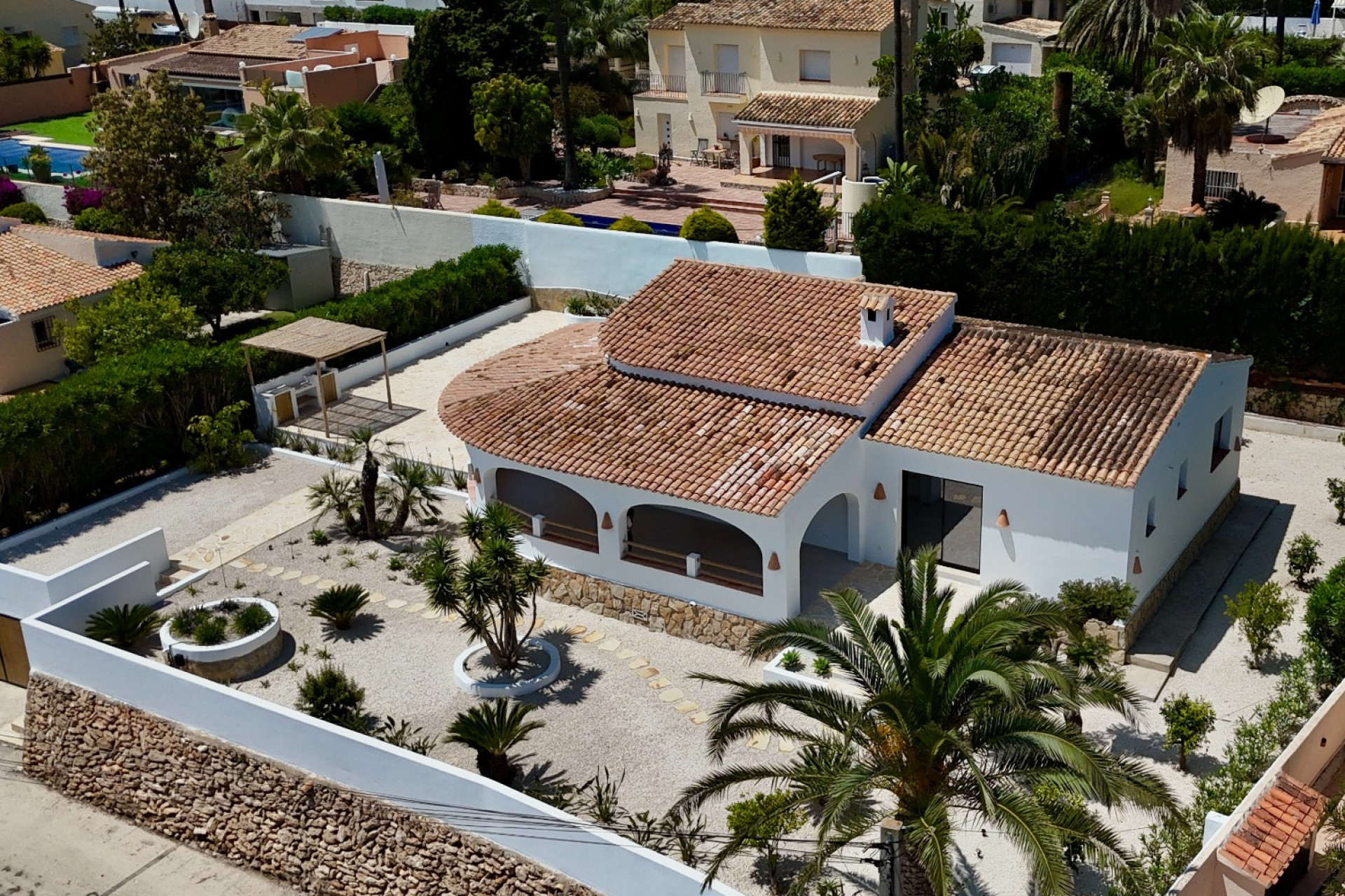 Resale - Villa - Moraira - Benimeit