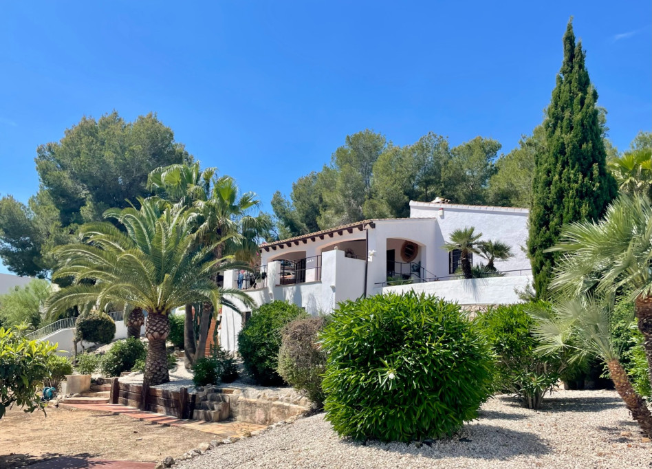 Resale - Villa - Moraira - Benimeit
