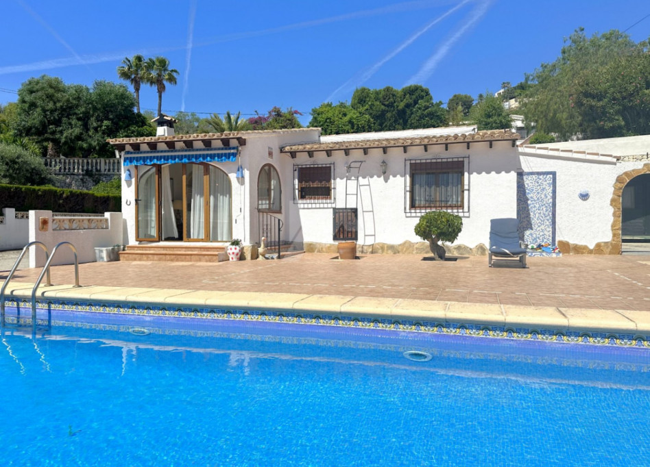 Resale - Villa - Moraira - Benimeit