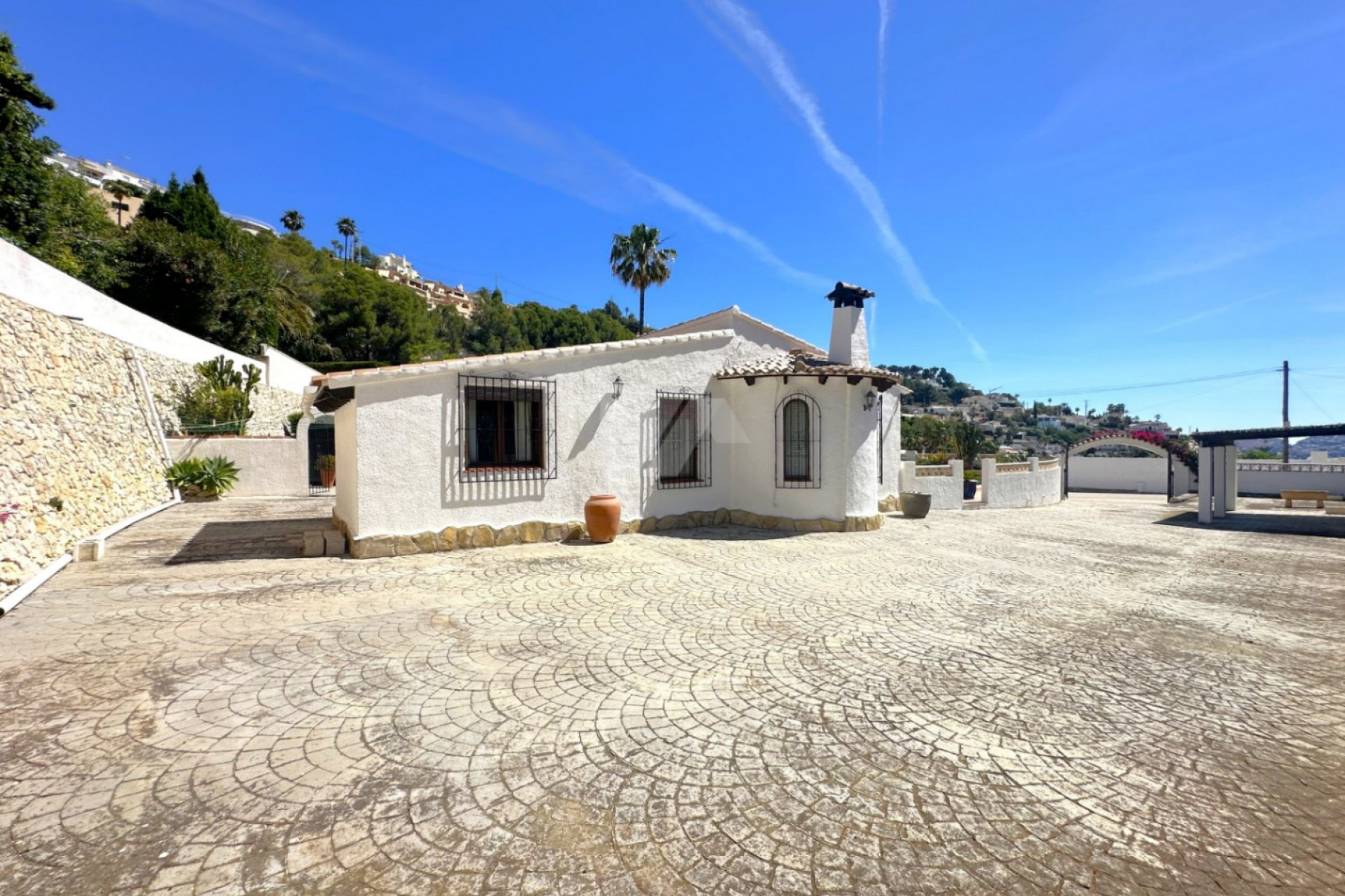 Resale - Villa - Moraira - Benimeit