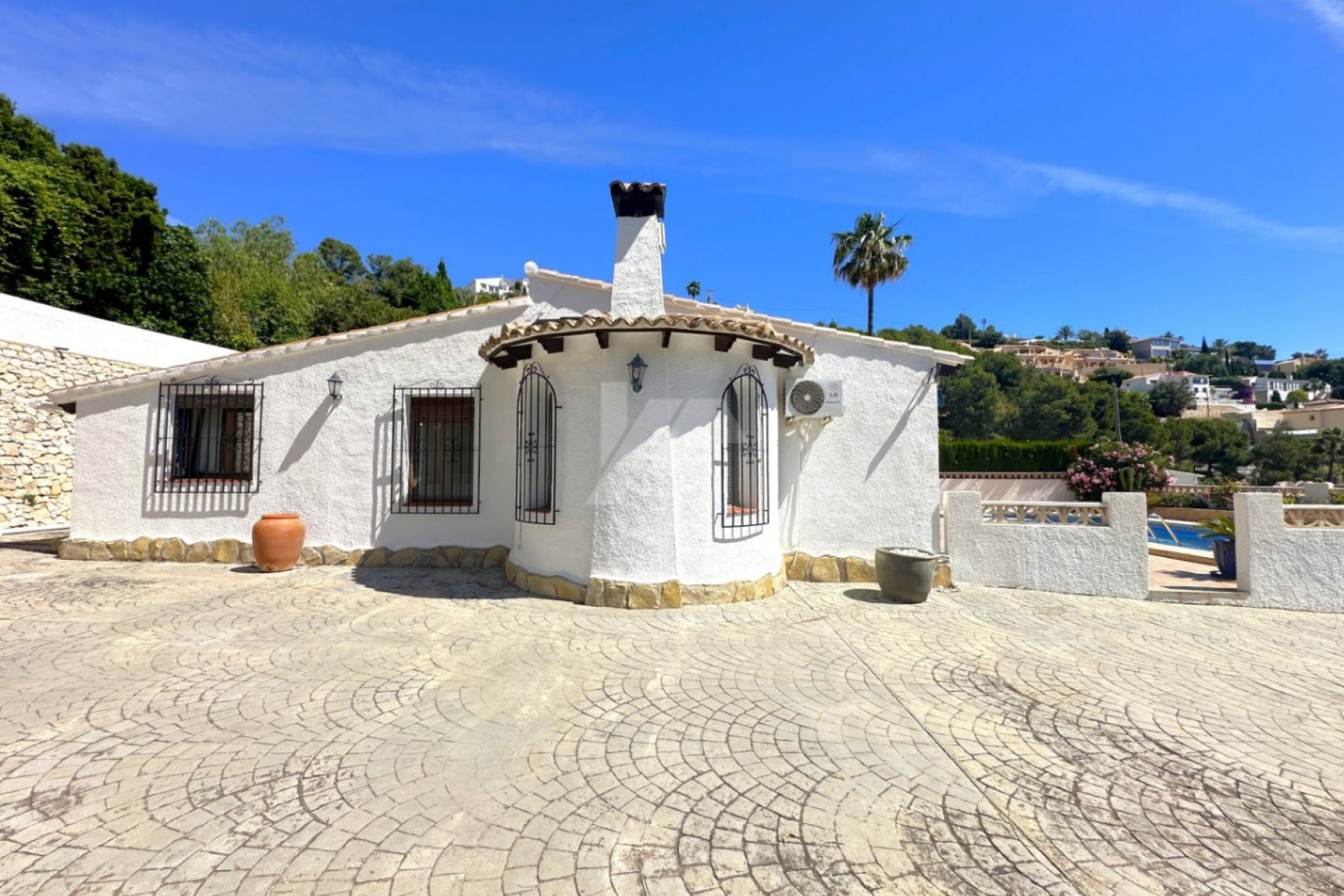 Resale - Villa - Moraira - Benimeit